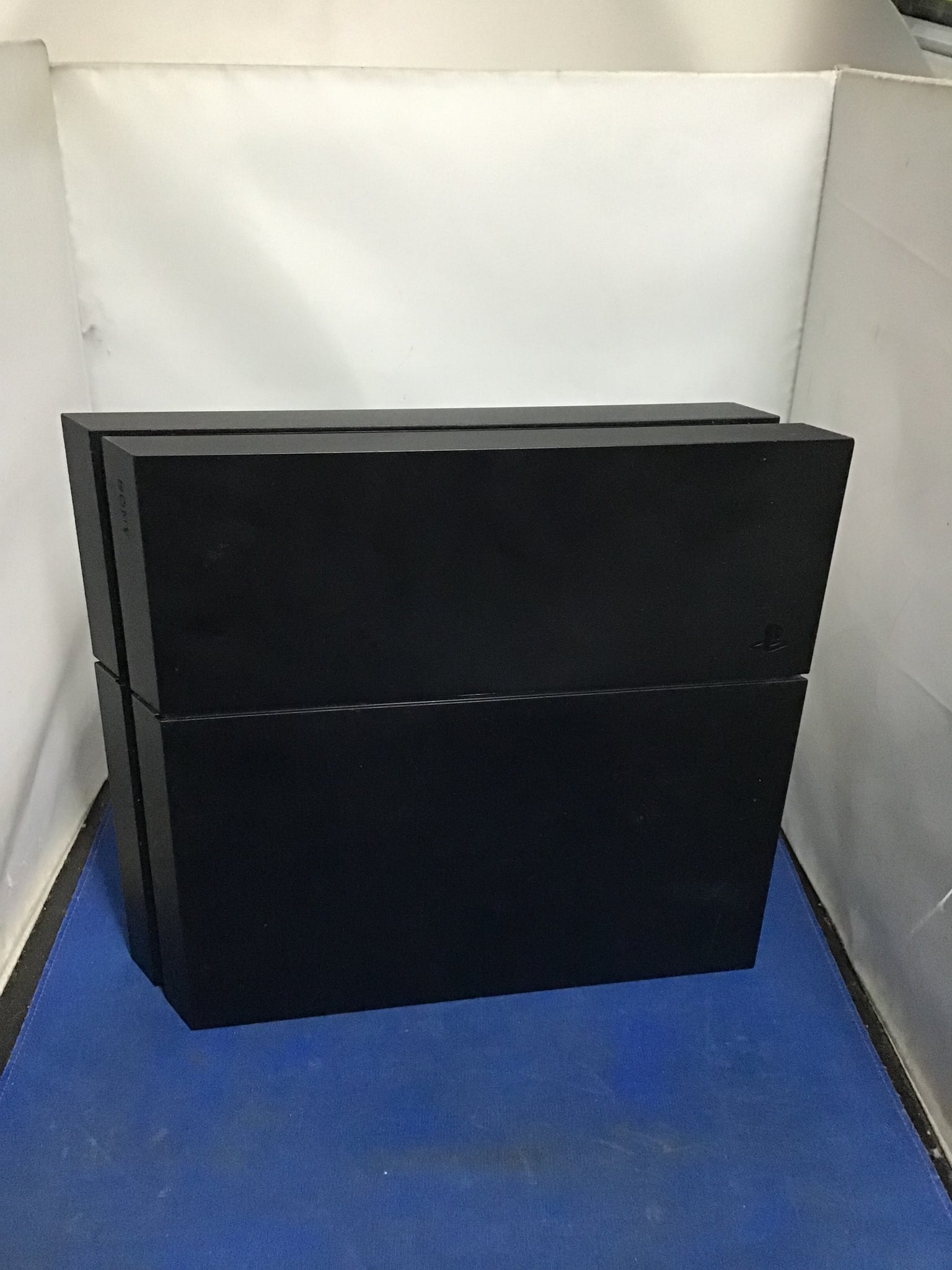 PlayStation 4 Original 500GB Storage - No Pad