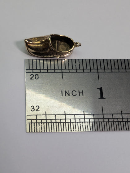 9CT Gold Vintage Clogg Charm