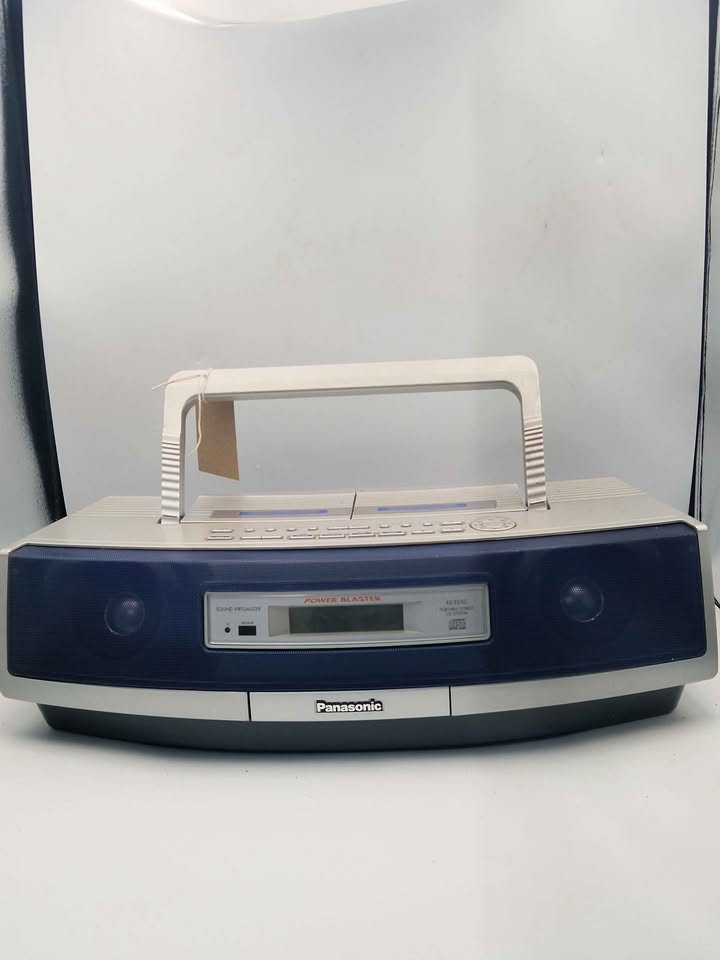 Panasonic RX-ED50 Retro 2000's Portable Stereo Boombox CD Cassette AM/FM Radio