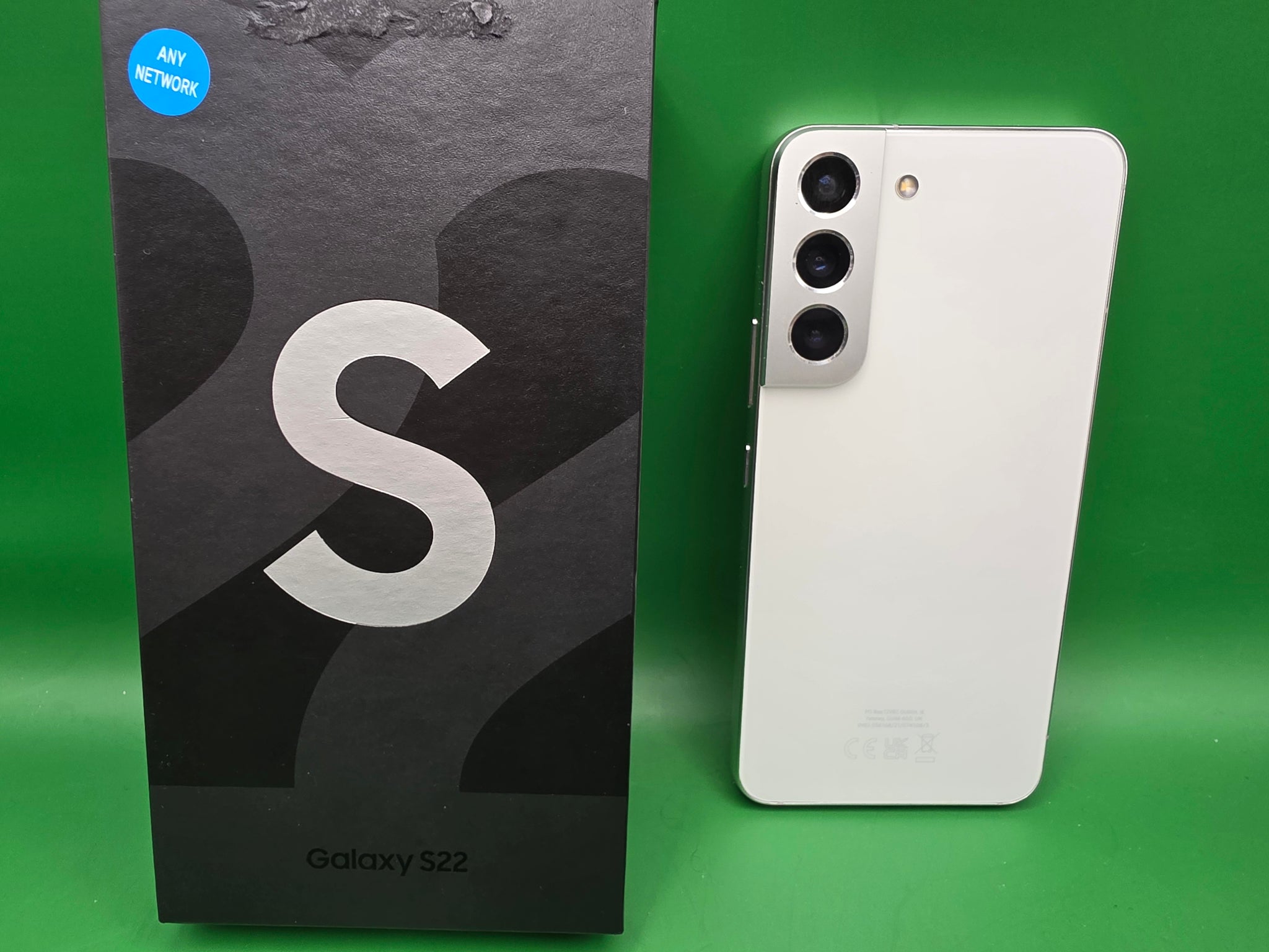 Samsung Galaxy S22 - 256GB - Phantom White