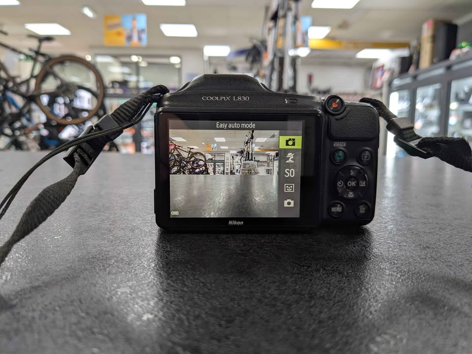 Nikon Coolpix L830, 16MP / Battery Operated (Double AA), Unboxed