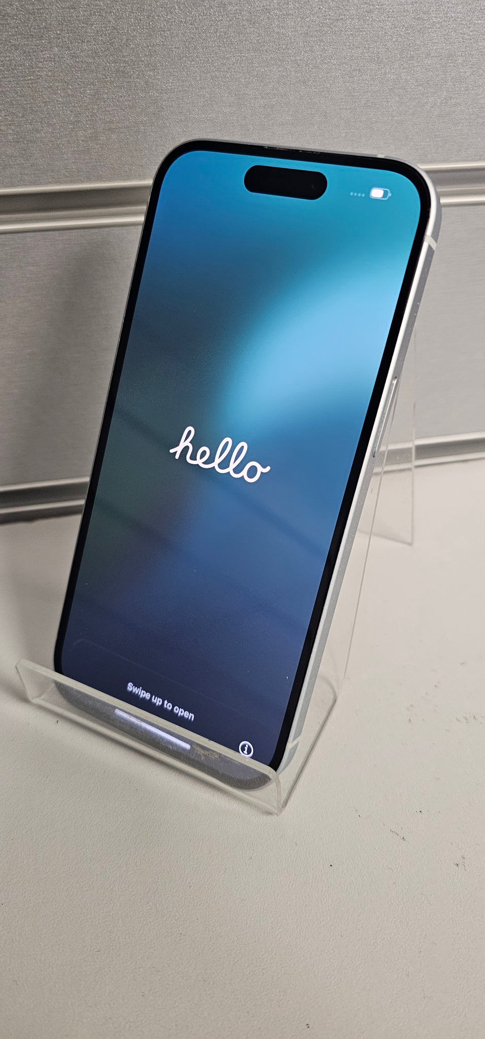 Apple iPhone 15 - 128 GB - 89% BH