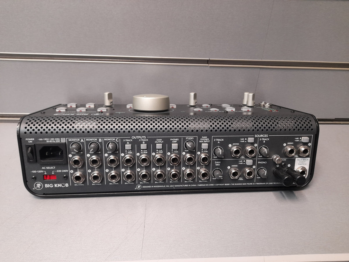 Mackie Big Knob Studio Command System | Cash Generator