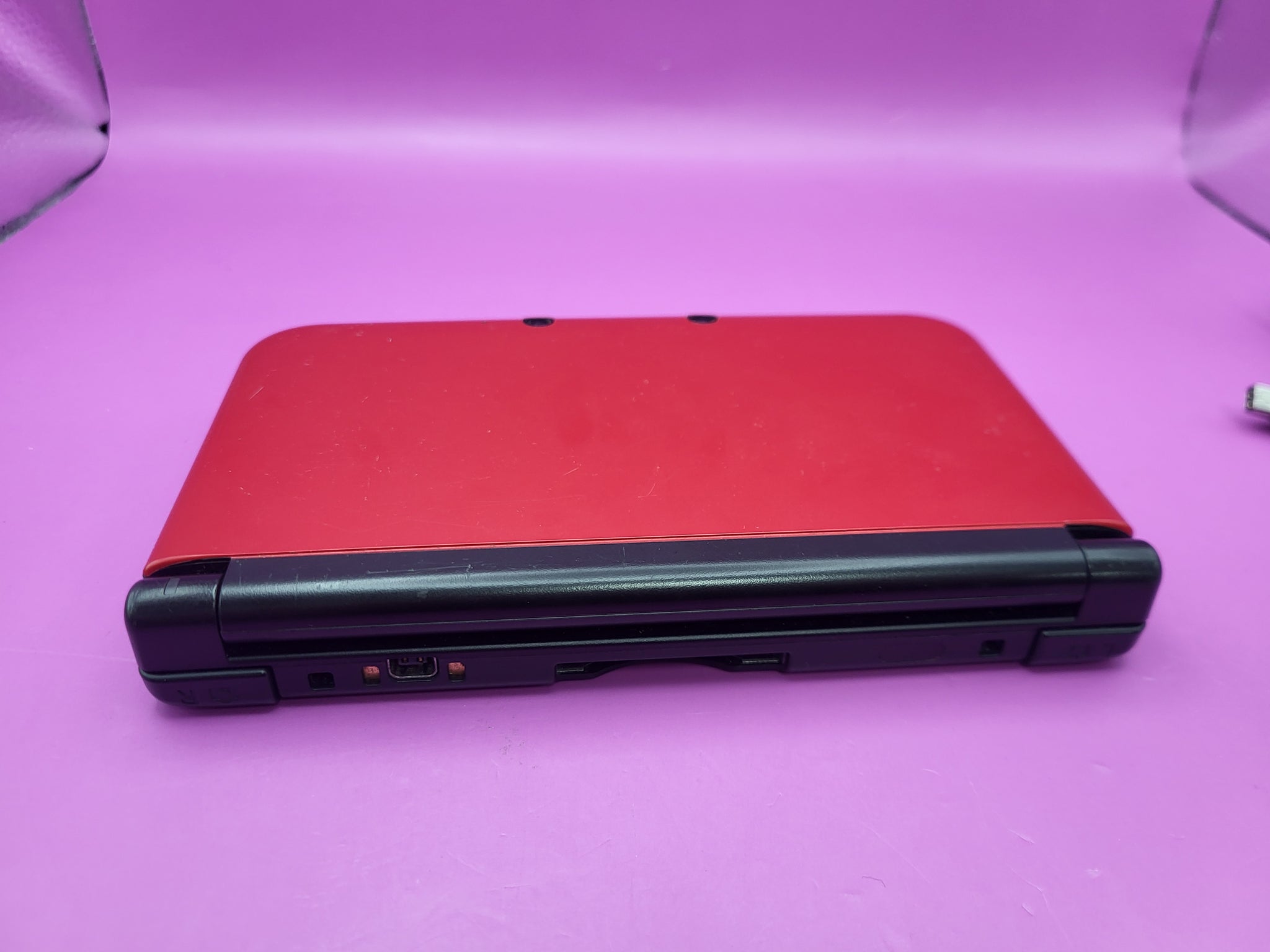 Nintendo 3DS XL Console - Red & Black