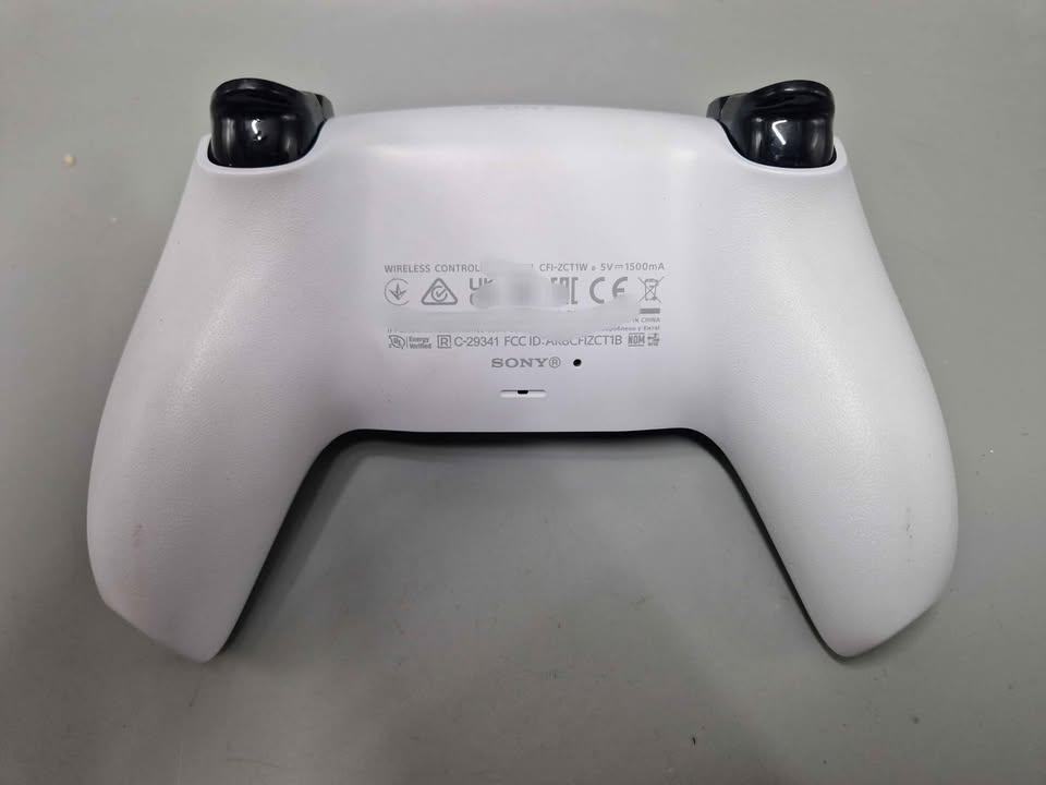 Playstation 5 Official Dualsense Controller- white