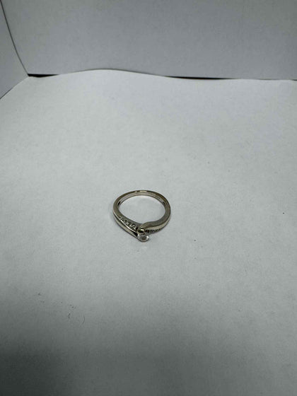 9ct white gold ring (Size N) (3.08G)