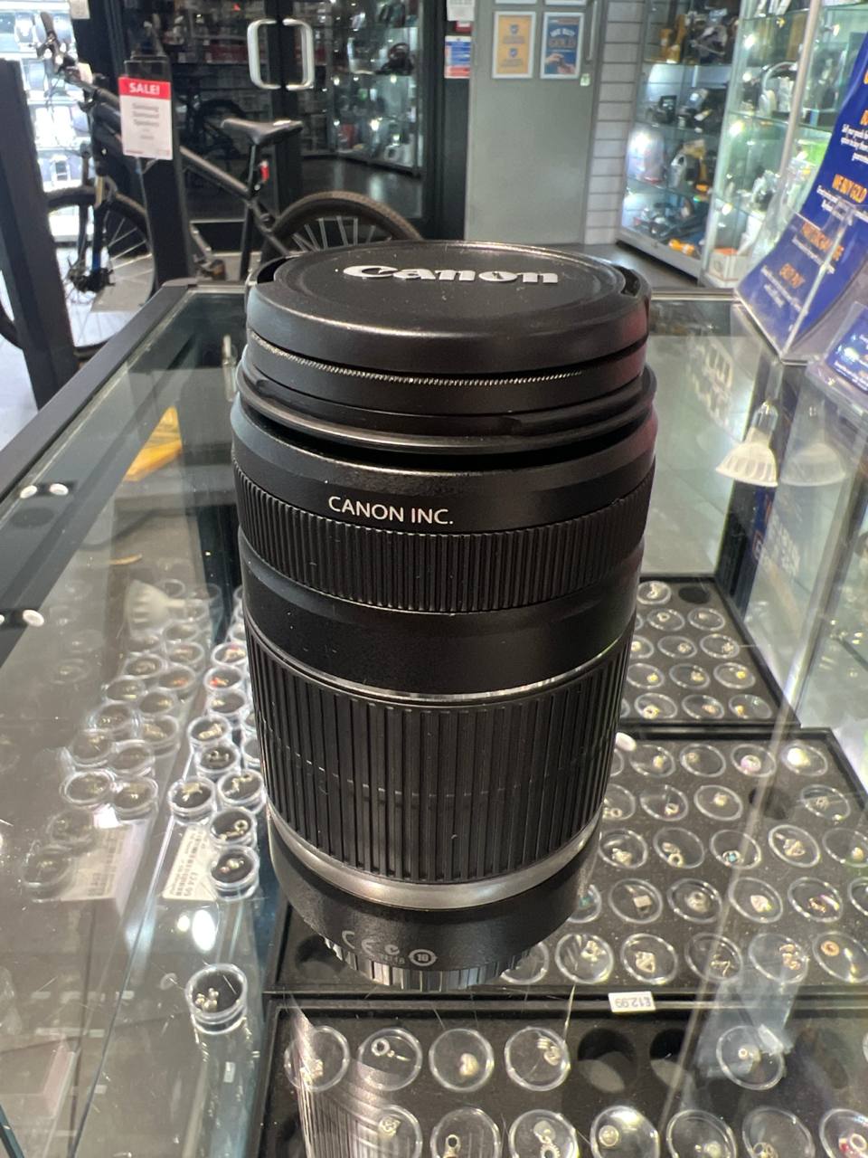 Canon EF-S 55-250mm f/4-5.6 Is STM Telephoto Zoom Lens with Caps and Hood