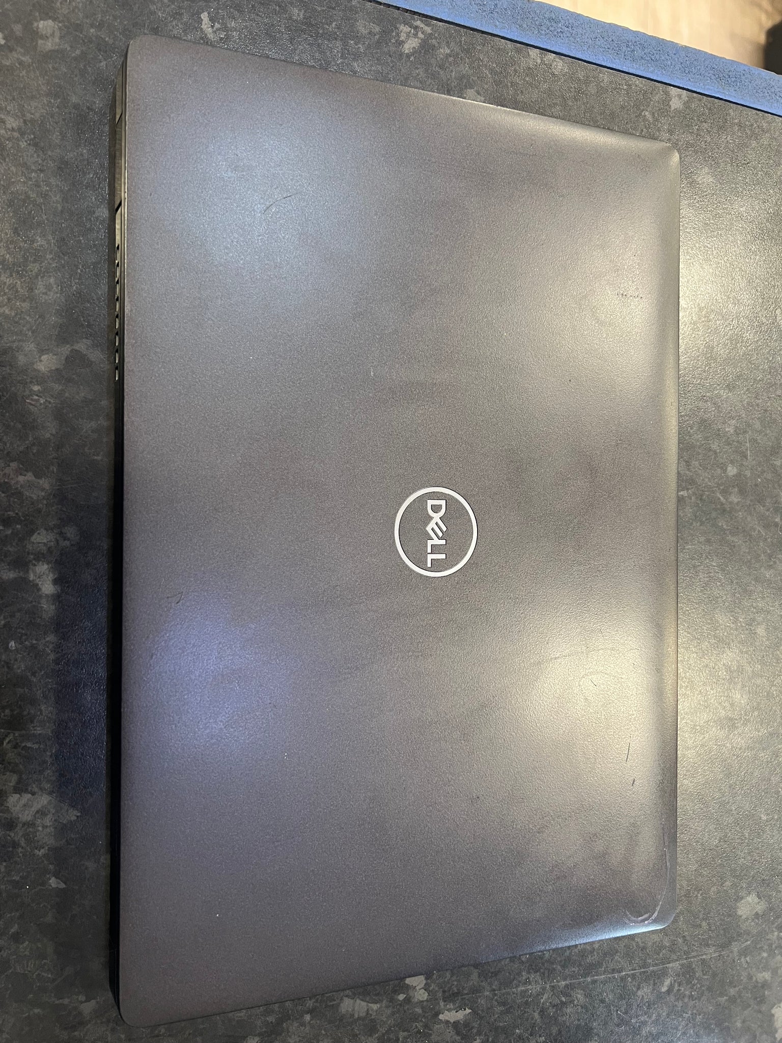 Dell Latitude 5300 Laptop: 256GB SSD + 8GB RAM
