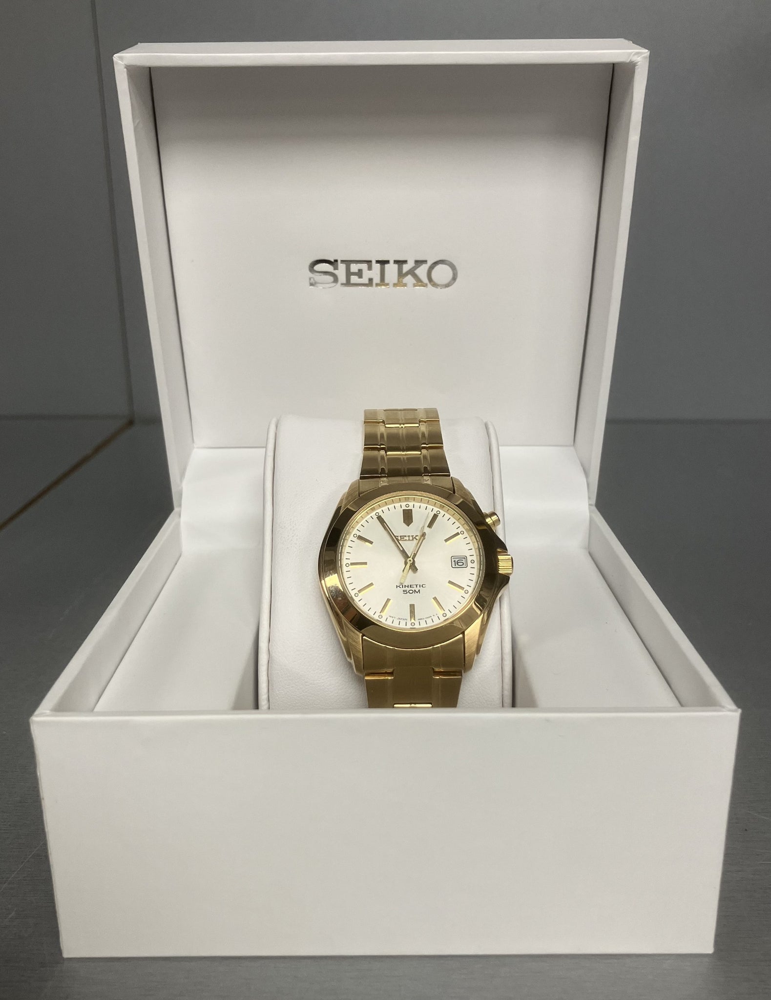 **Sale** Men's Seiko 5m62-0av0 Kinetic Watch - 50m