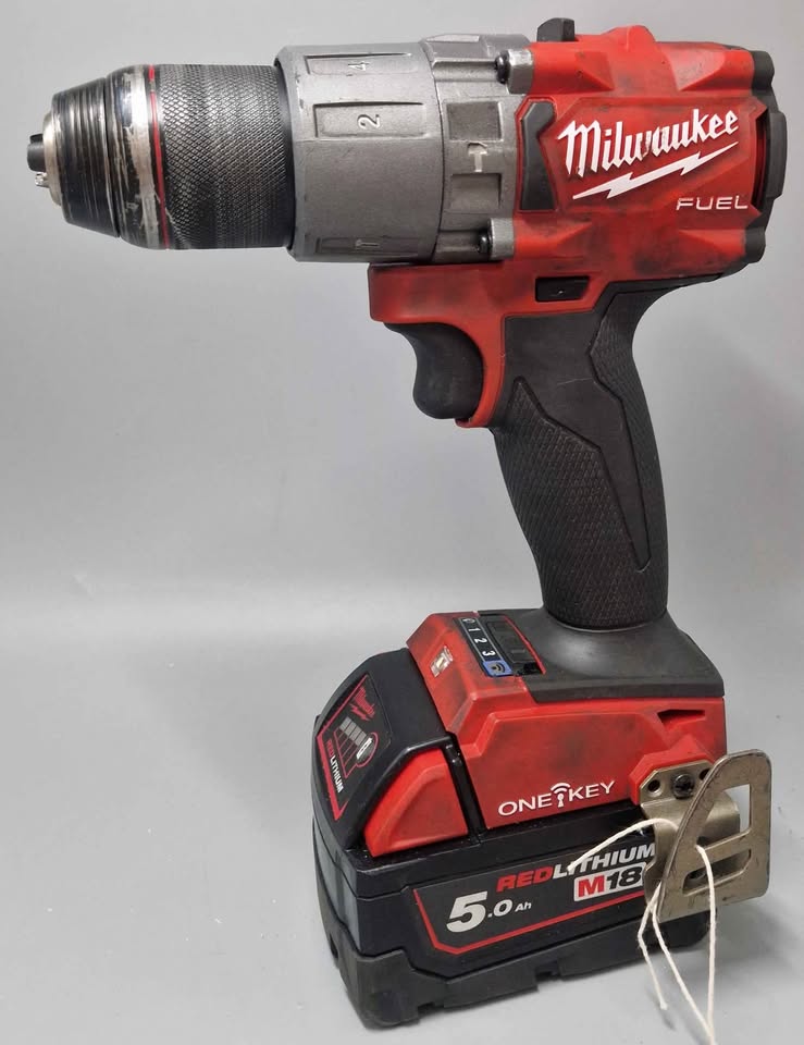 Milwaukee M18ONEPD2-502X 18V Fuel One-Key Combi Drill with Battery