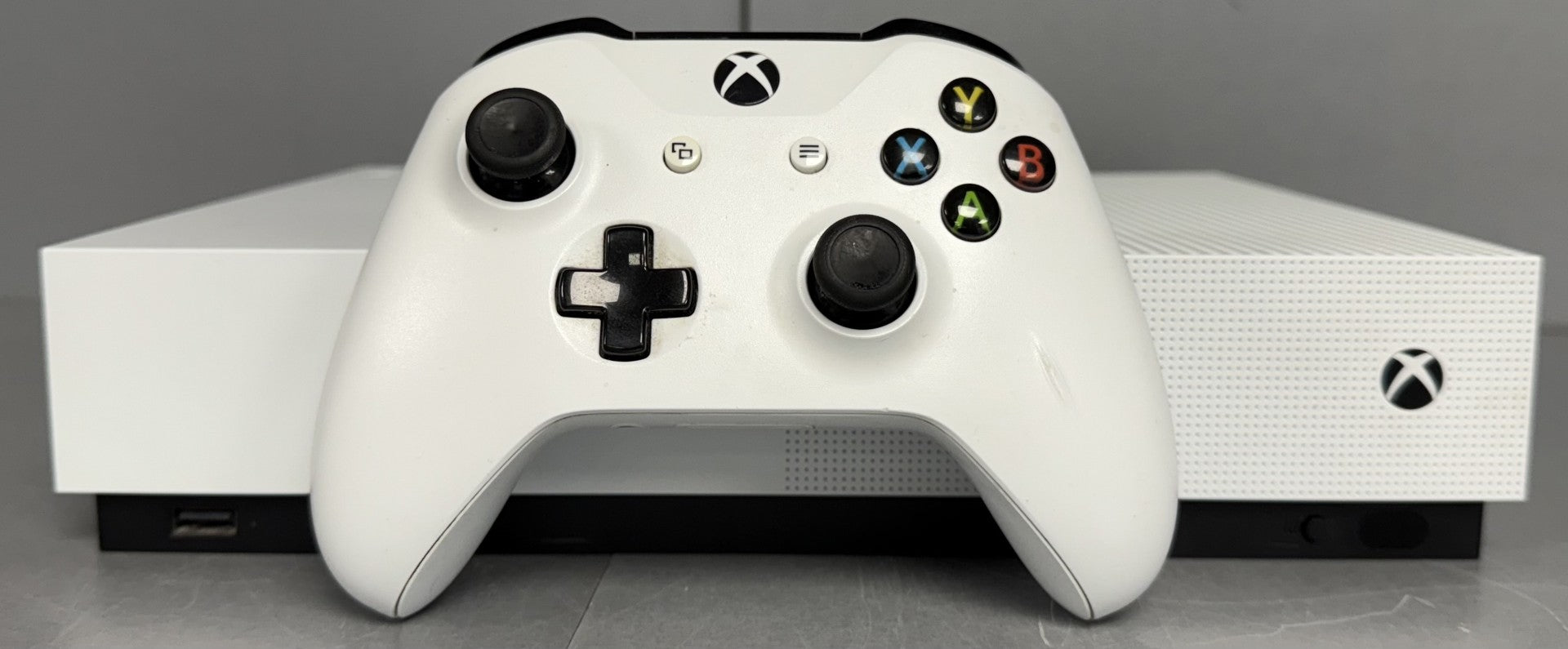 Microsoft Xbox One S 1TB All-Digital Console ** Unboxed **