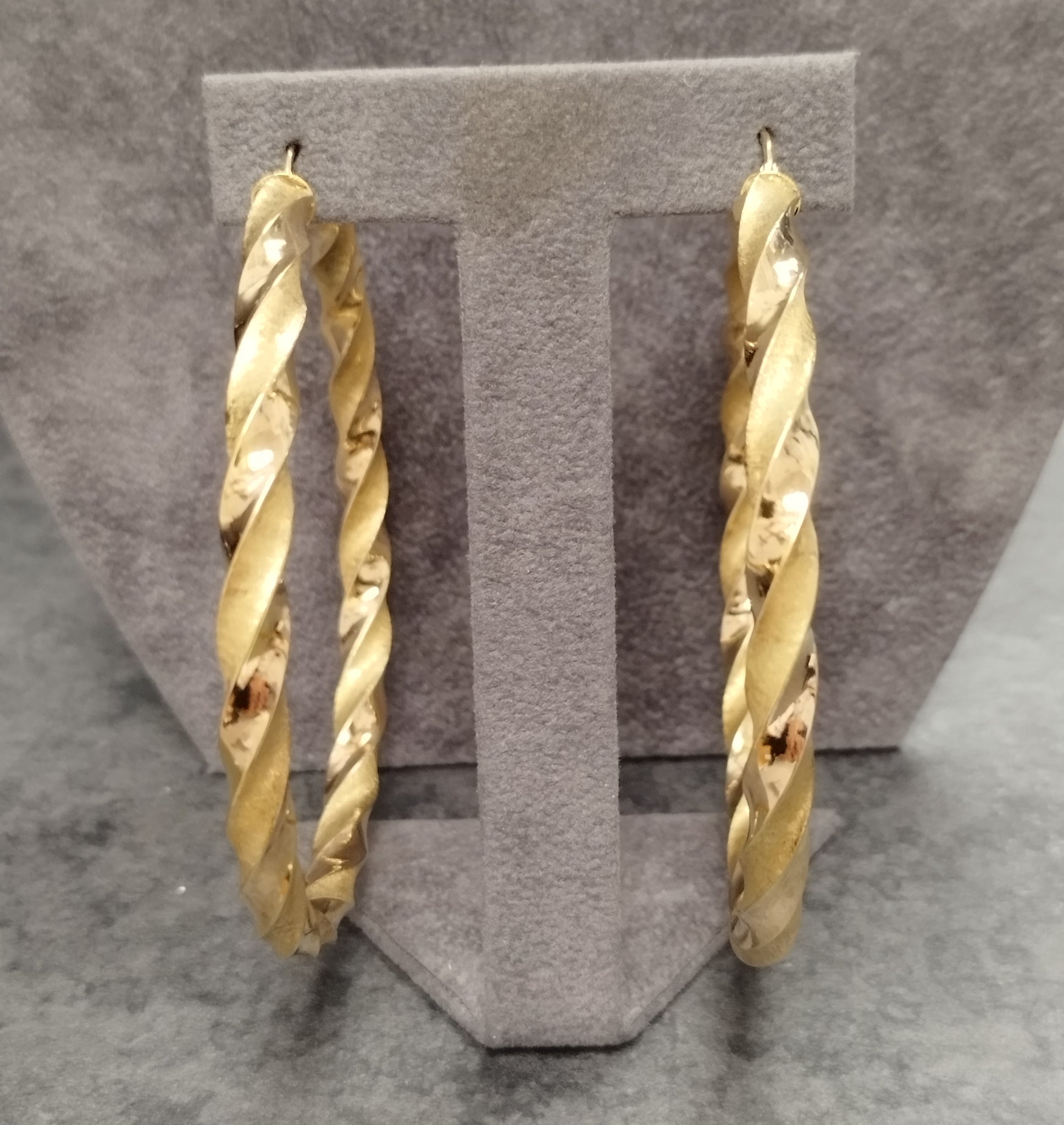 9ct Yellow Gold Large Twisted Hoop Earrings – Large 80mm