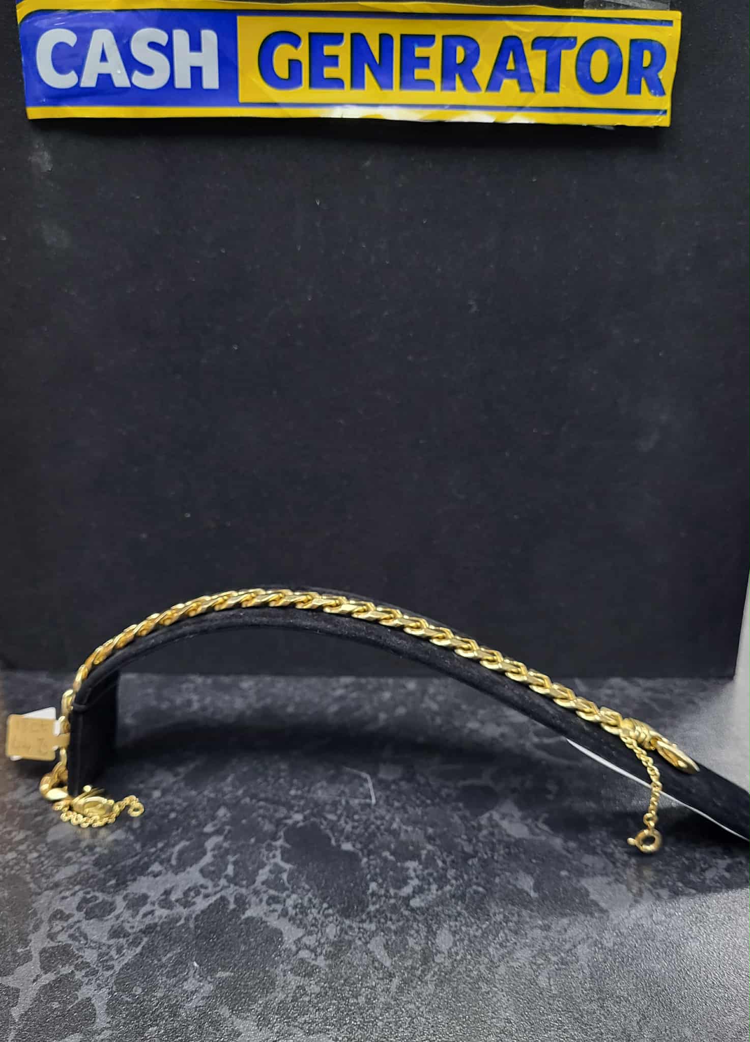 18ct Gold Curb Bracelet 44.7g