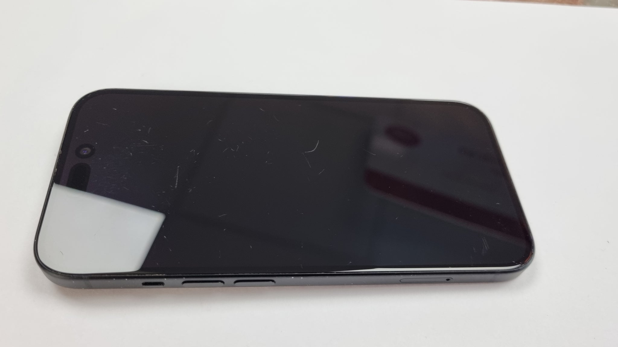 Apple iPhone 15 - 128 GB - Black