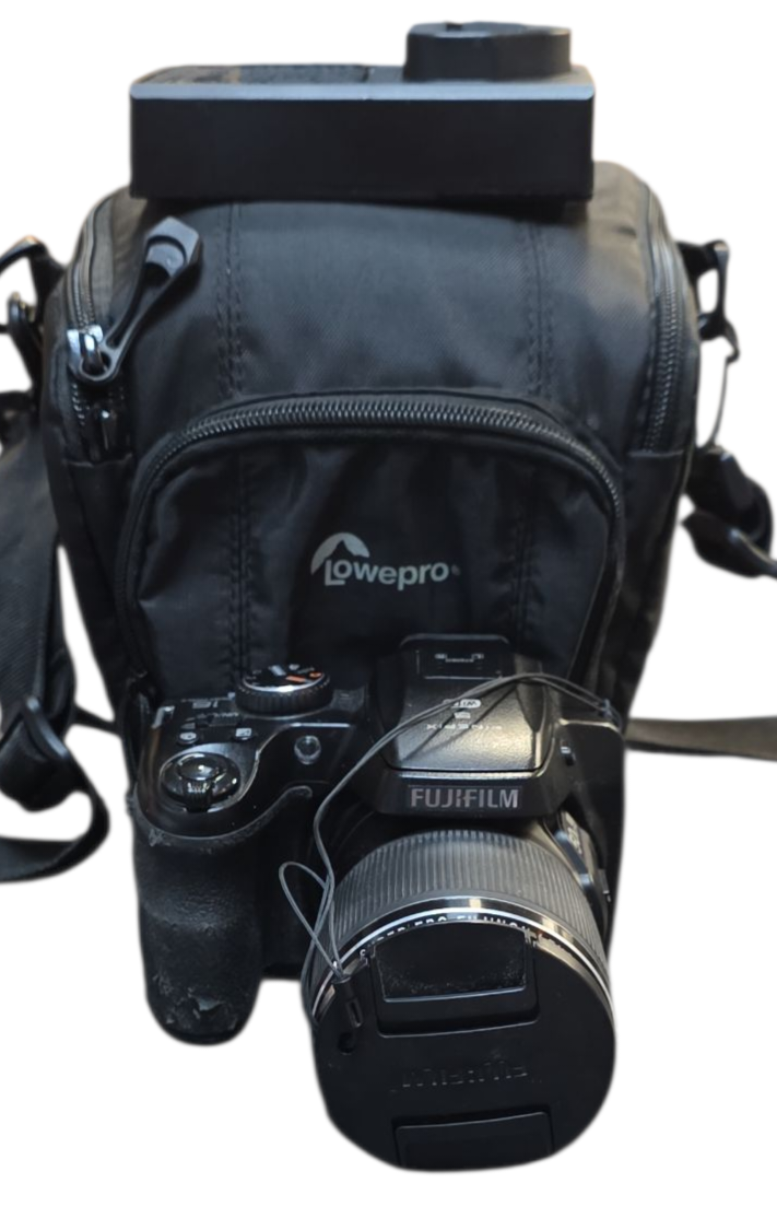 Fujifilm Finepix S9900w Digital Camera