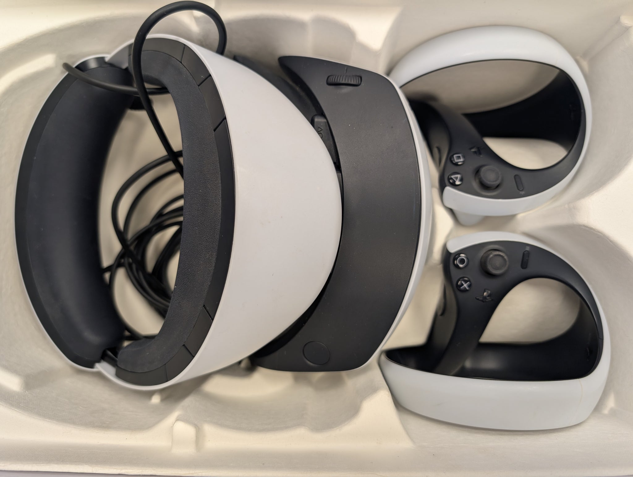 Playstation VR2 Headset (No headphones or straps)