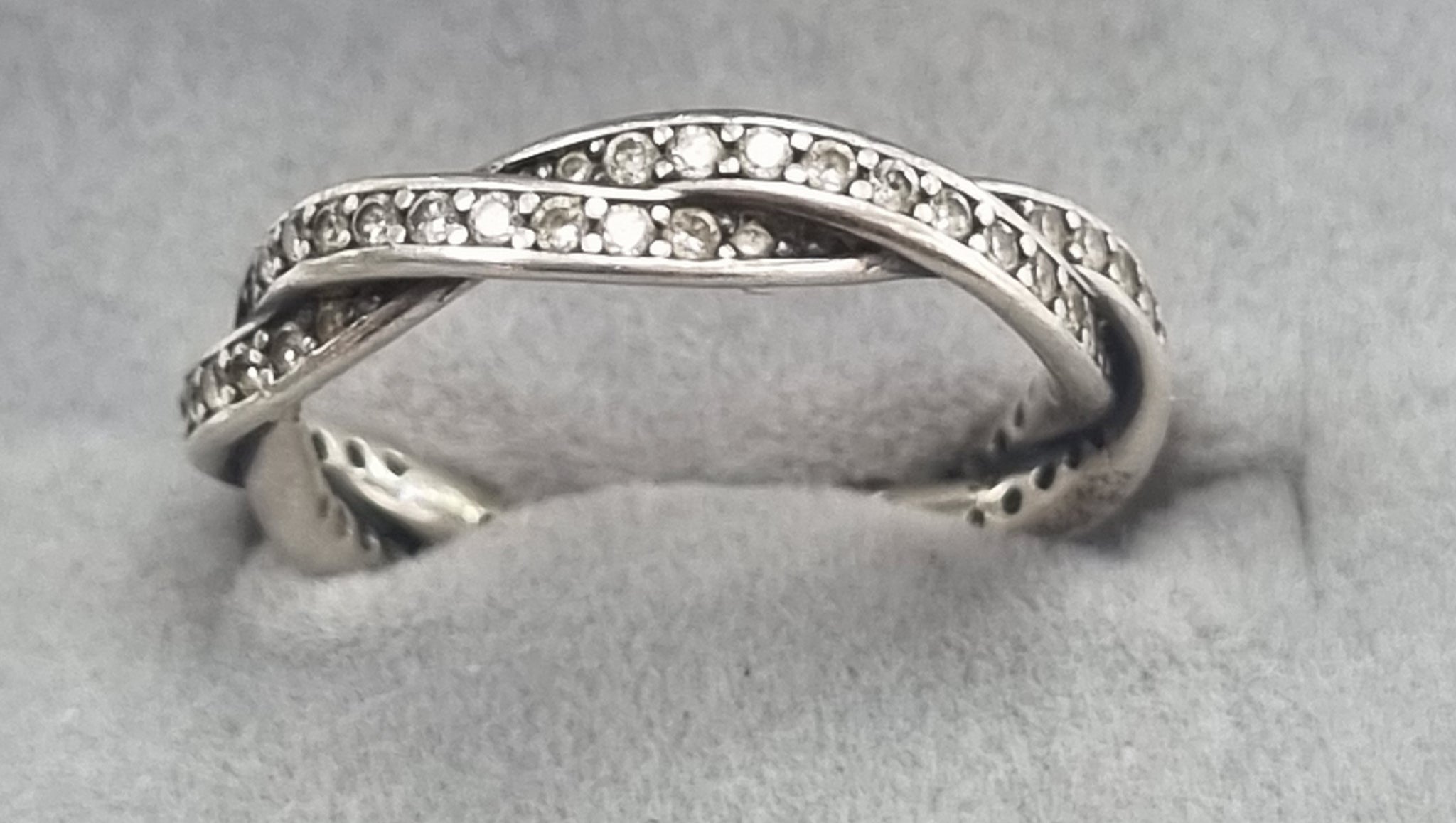 PANDORA RING SIZE 54