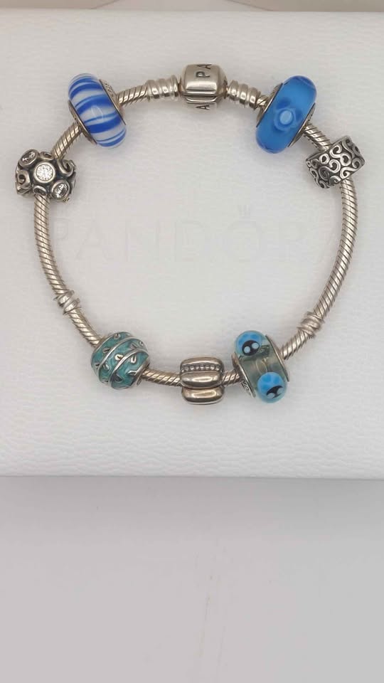 Pandora Bracelet plus 7 Charms Boxed 925 50.3g