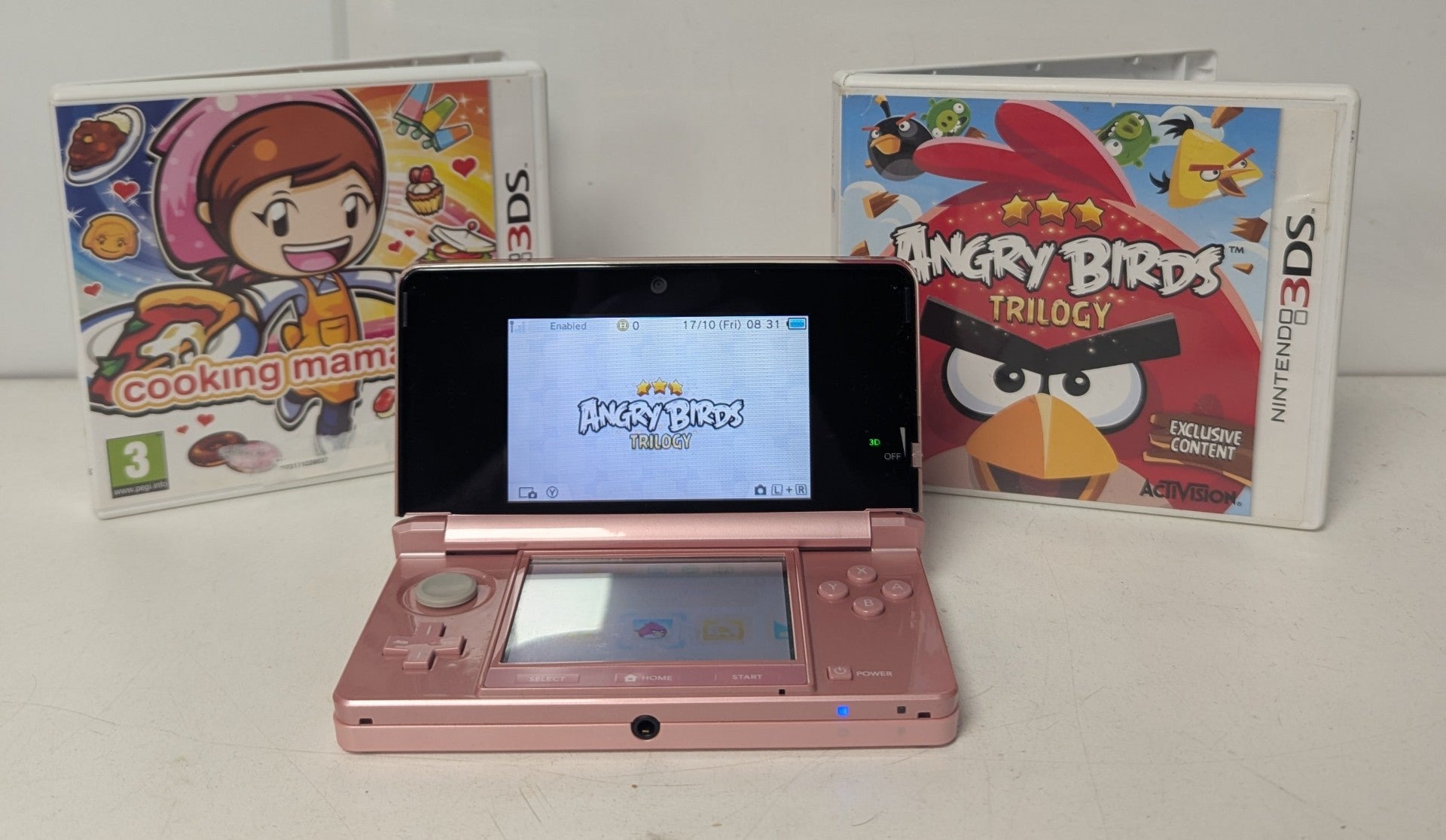 Nintendo 3DS Console Pink & 2 Games