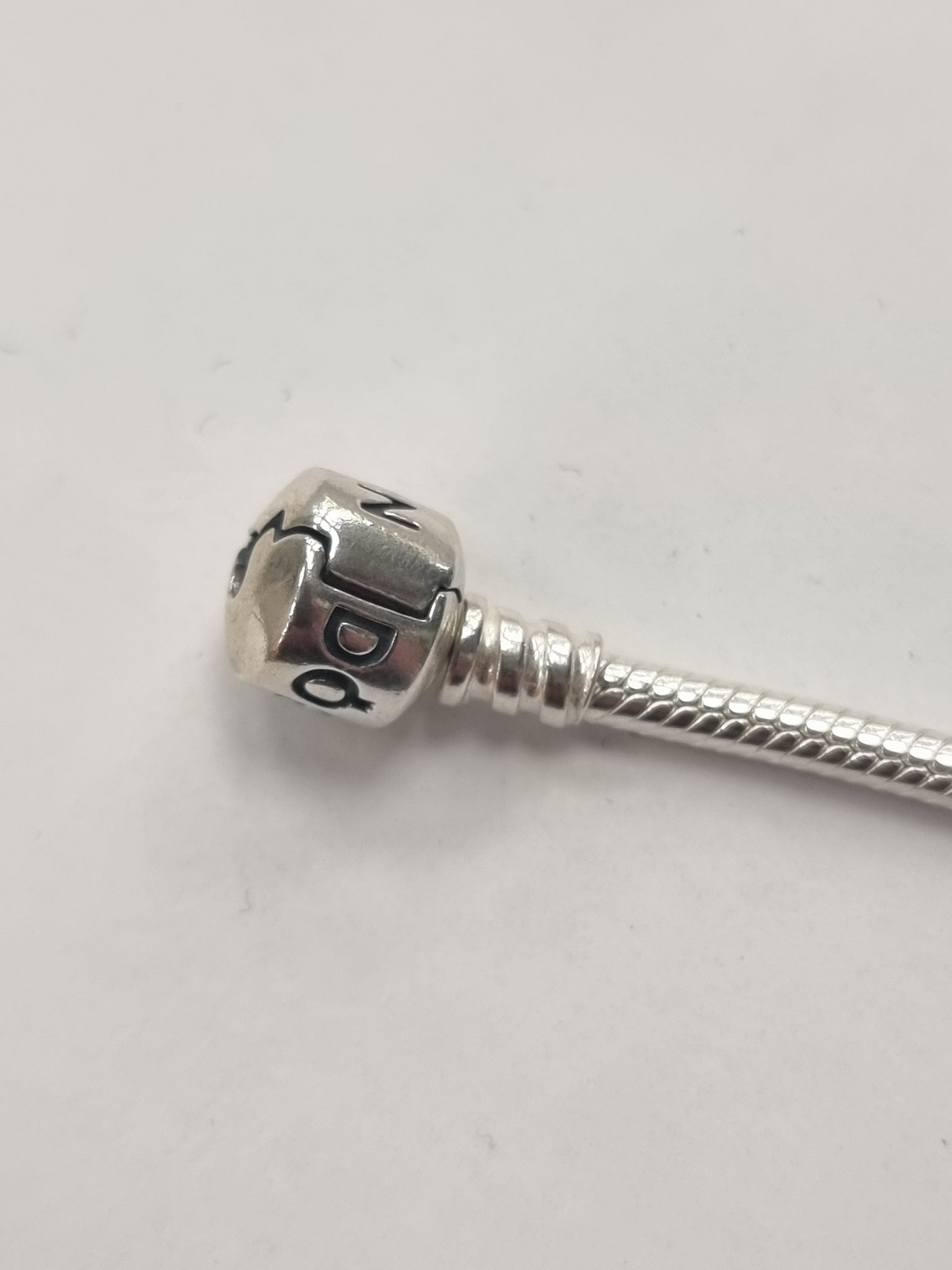 Pandora Bracelet 925 Silver 590702HV **New ** 17cm