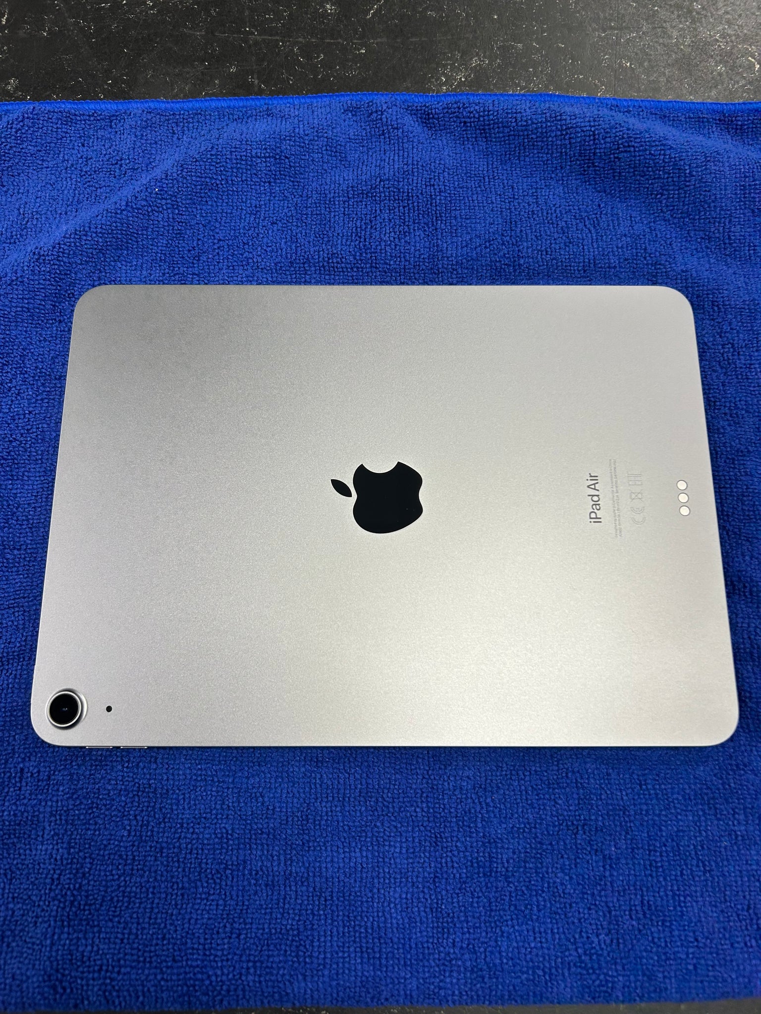 iPad Air 11-inch M2 Wi-Fi 128GB — Space Gray - Apple - Apple