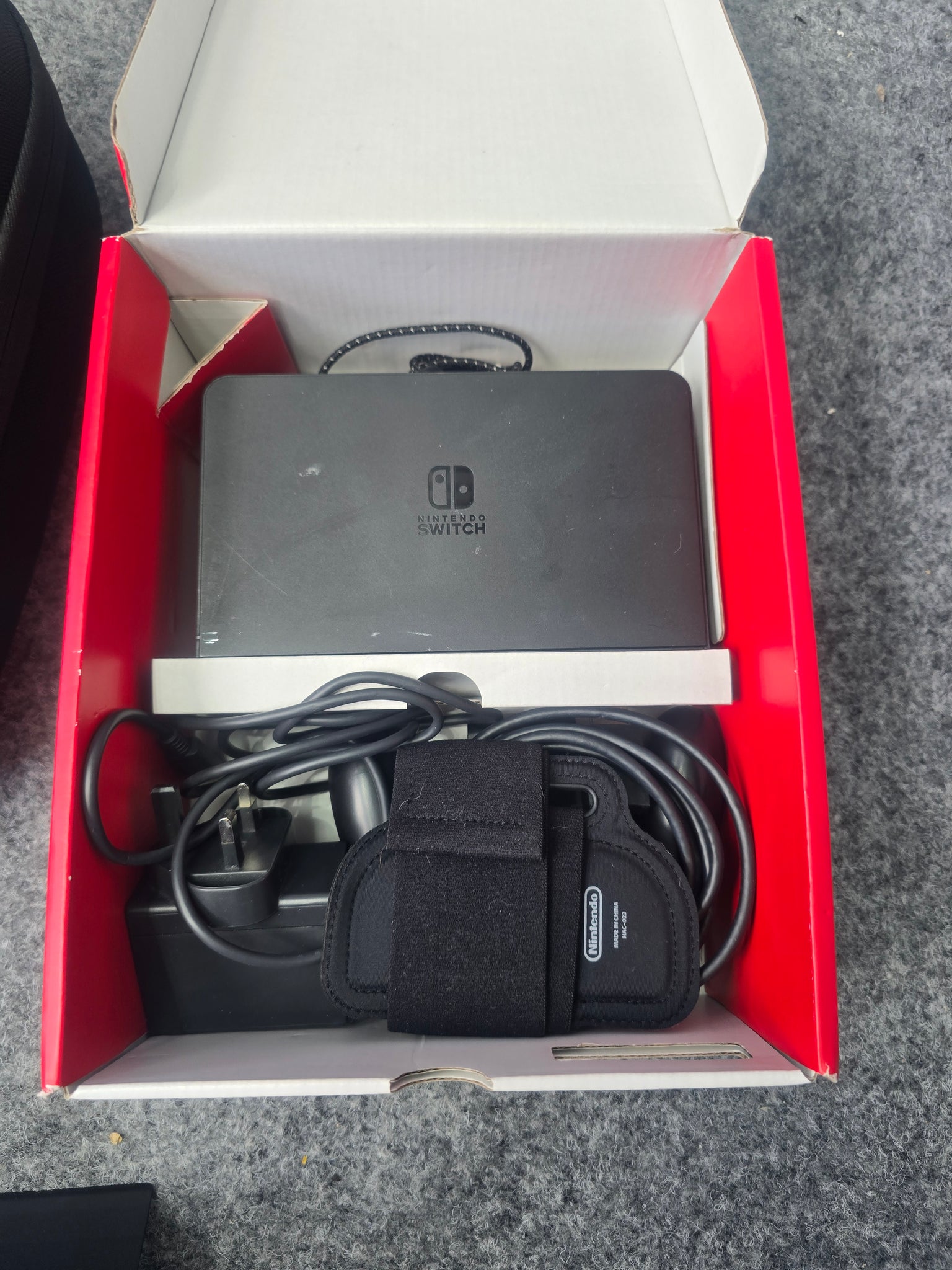 Nintendo Switch OLED -