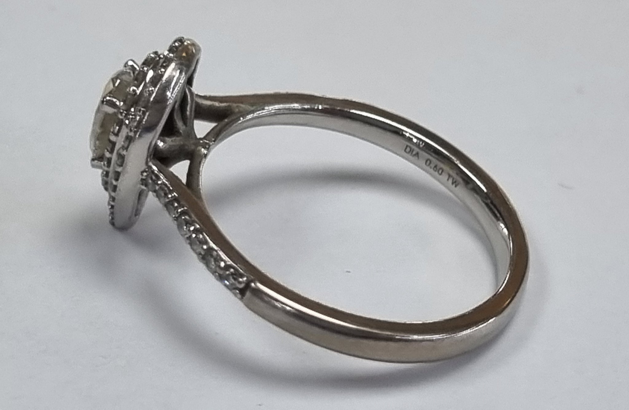 18ct white gold pear diamond  0.60ct ring size n1/2
