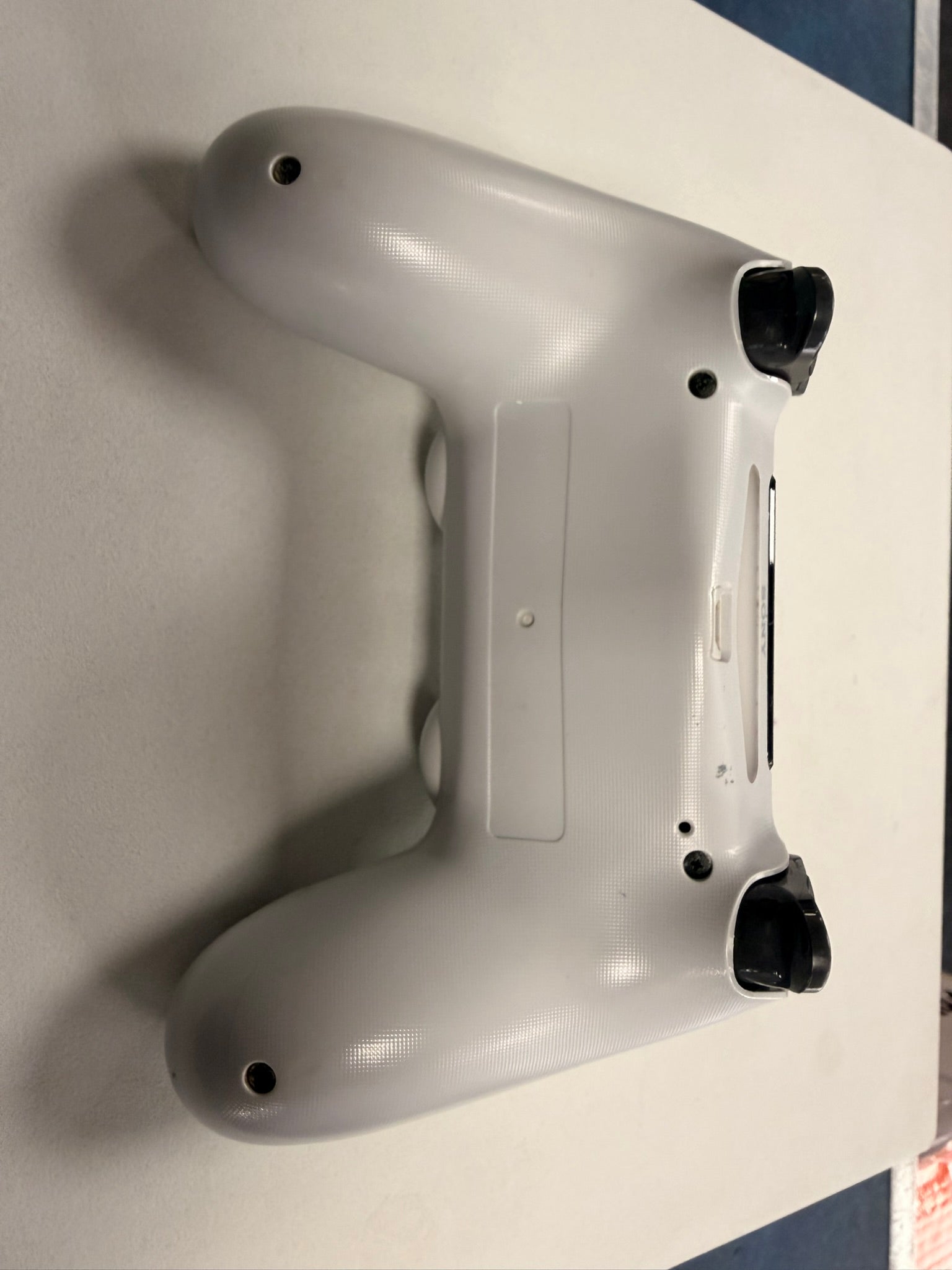 ps4 pro glacier white 1tb console