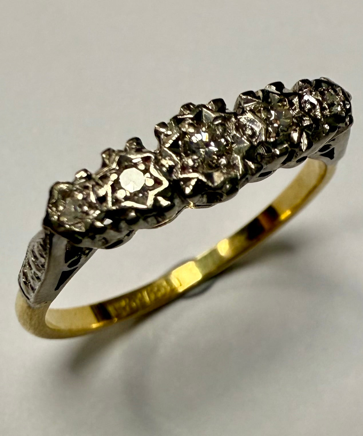 18ct Gold and Platinum Diamond Ring Size S