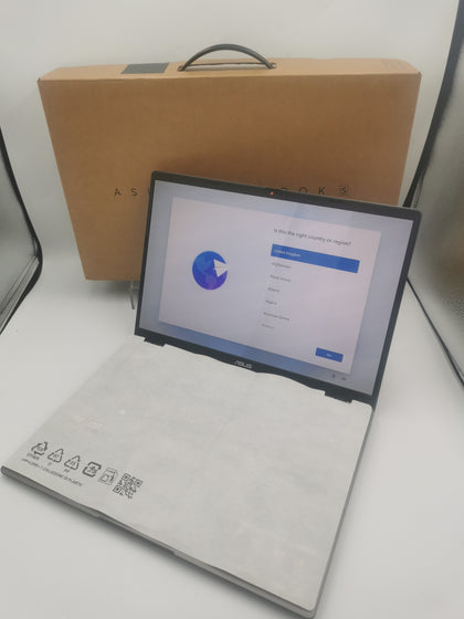 *Immaculate Condition* Asus Vivobook S14/Ryzen AI 7 350/32GB Ram/1TB SSD/14.0 OLED WUXGA BEND GL/W11/Boxed