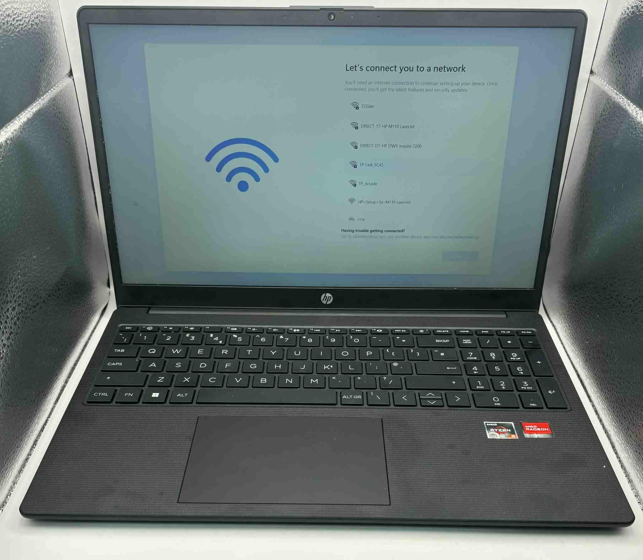 HP 15-FC0516 /Ryzen 3 7320U/4GB Ram/128GB SSD/15"/W11/B