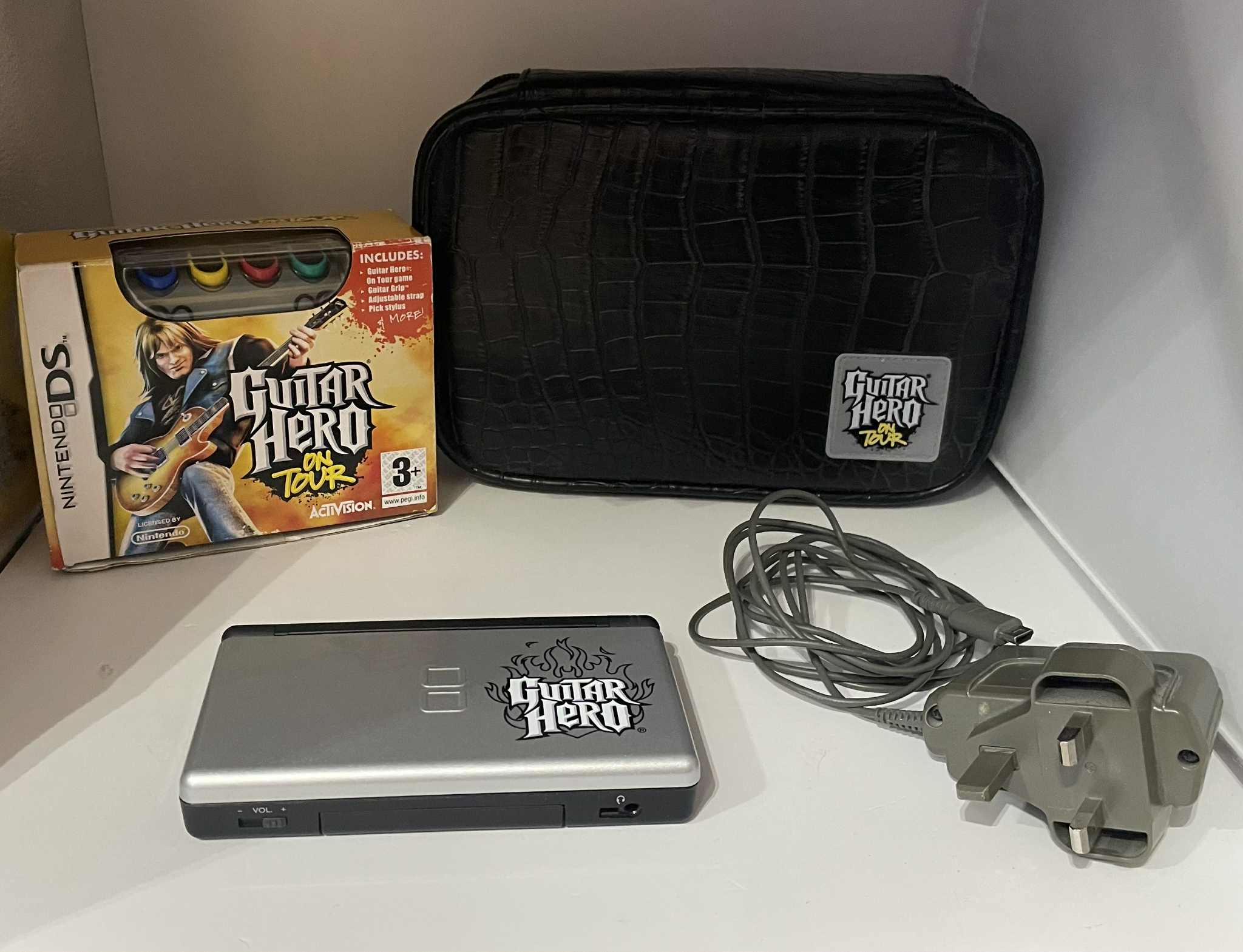 NINTENDO DS GUITAR HERO