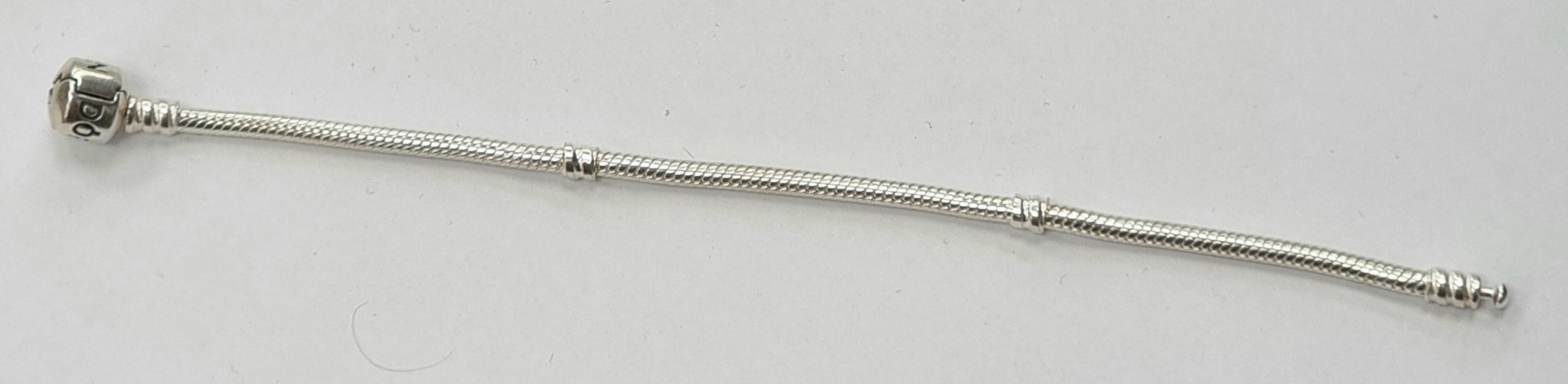 Pandora Bracelet 925 Silver 590702HV **New ** 17cm