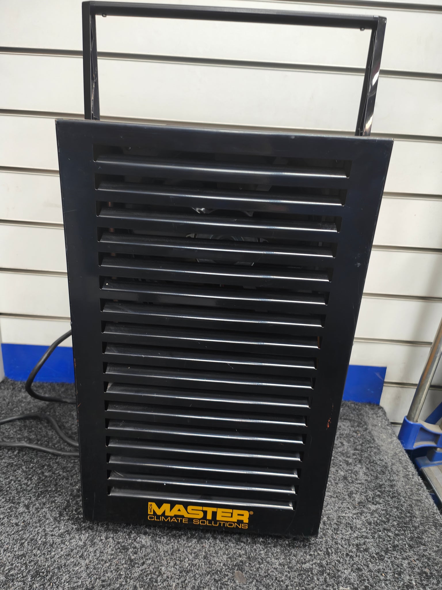 Master DH732 Professional Industrial Dehumidifier 30Litre 240V