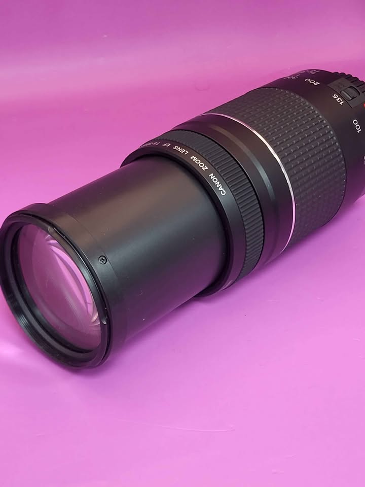 Canon EF 75-300 III - f4-5.6 AF telephoto Zoom Lens - superb