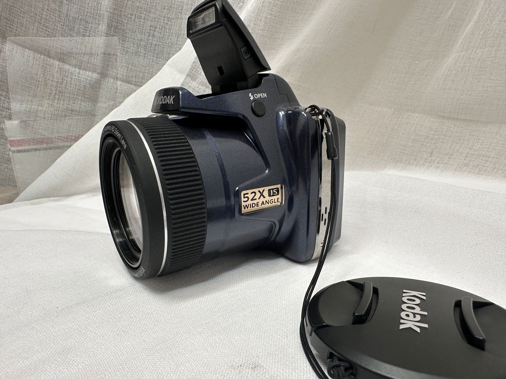 Kodak PIXPRO AZ528 Digital Camera - Midnight Blue