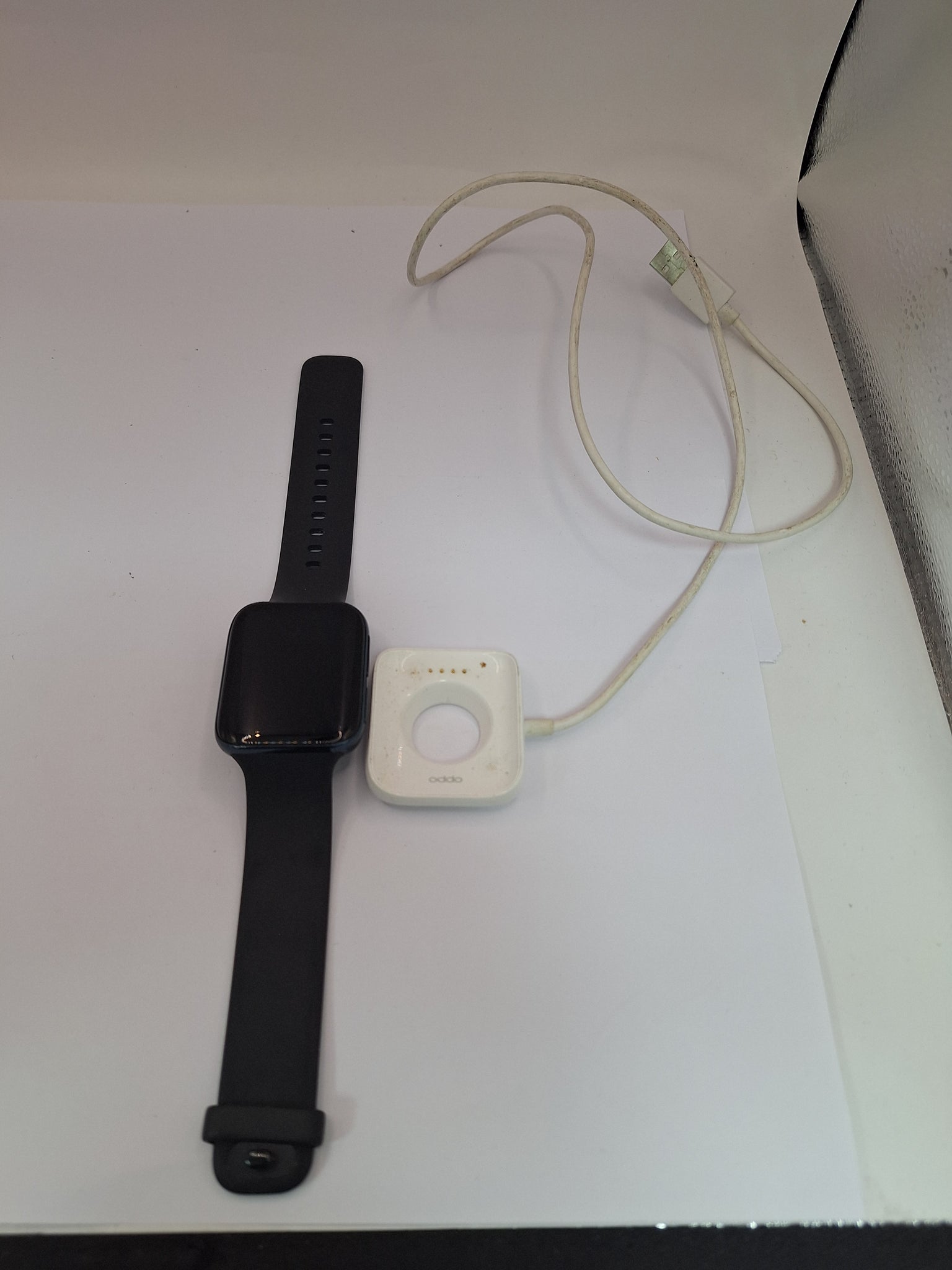 Oppo Watch 46MM Black, WiFi  BLACK STRAP ,COMES WITH CHARGER ,NOT IN ORIGINAL BOX.