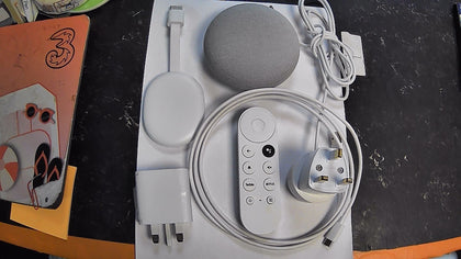 Google Nest Mini 2nd Gen & Chromecast/Remote for Google TV Bundle