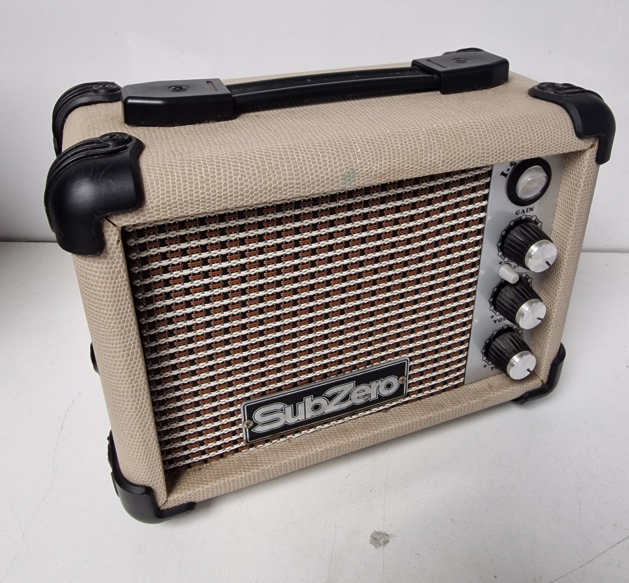 *Collection Only* Sub Zero I-5G Portable Mini Guitar Amp 10 Watt