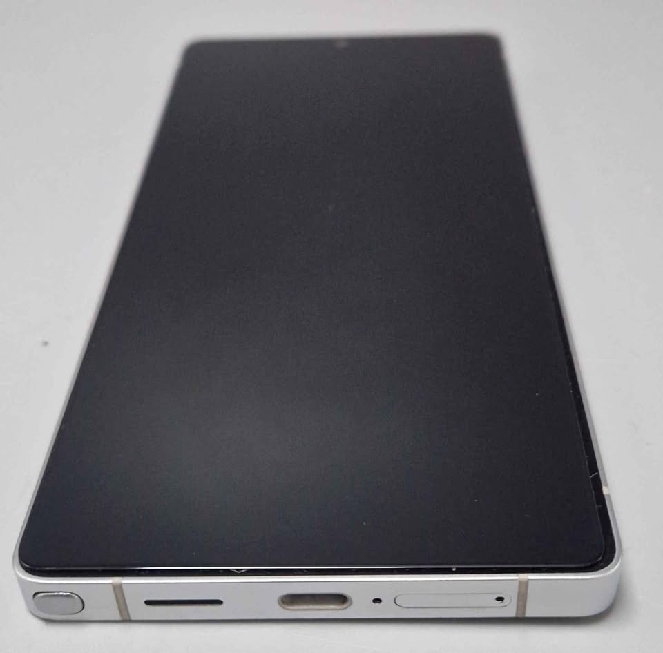 Samsung Galaxy S25 Ultra 256GB Titanium Silverblue, Unlocked, Boxed