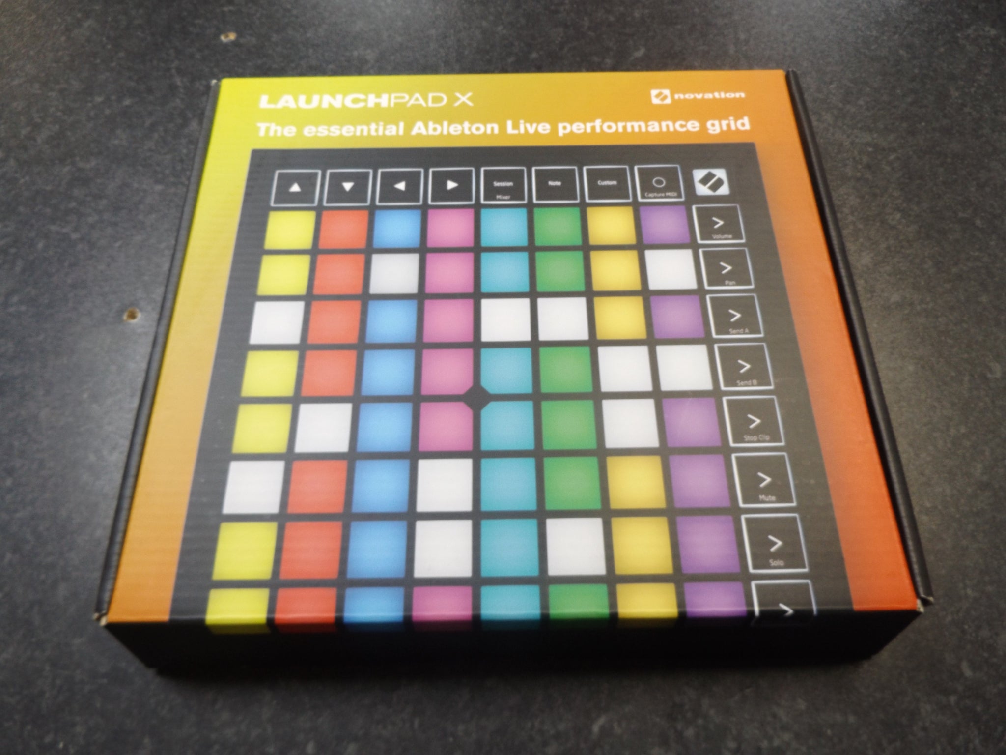 Novation Launchpad X - Midi Controller