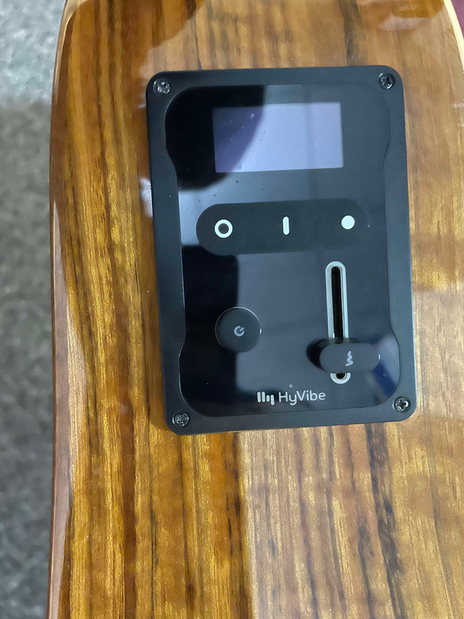 LÃG Tramontane Dreadnought Cutaway Acoustic Guitar with HyVibe