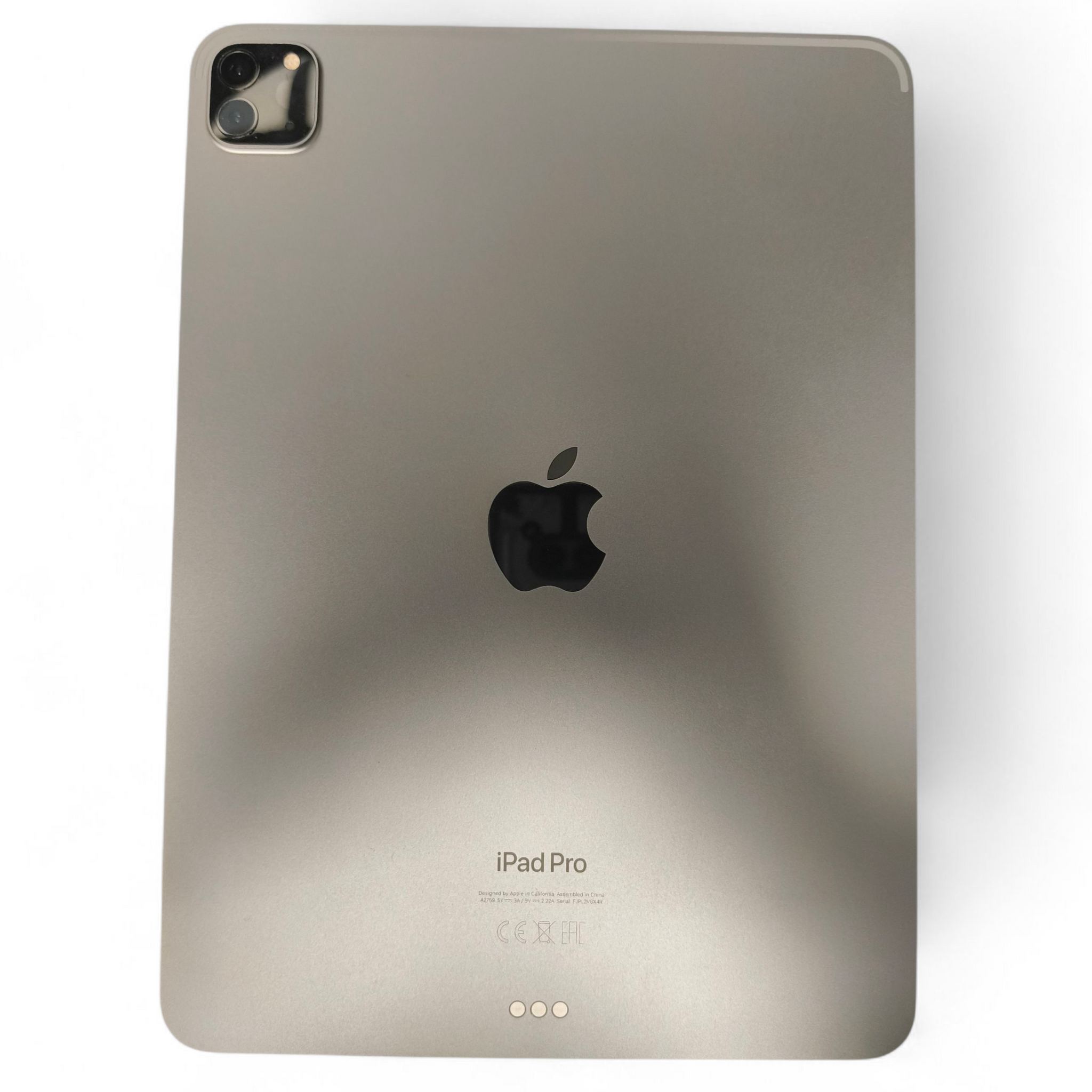 Apple iPad Pro 4th Gen 11" 128GB & Smart Keyboard Folio