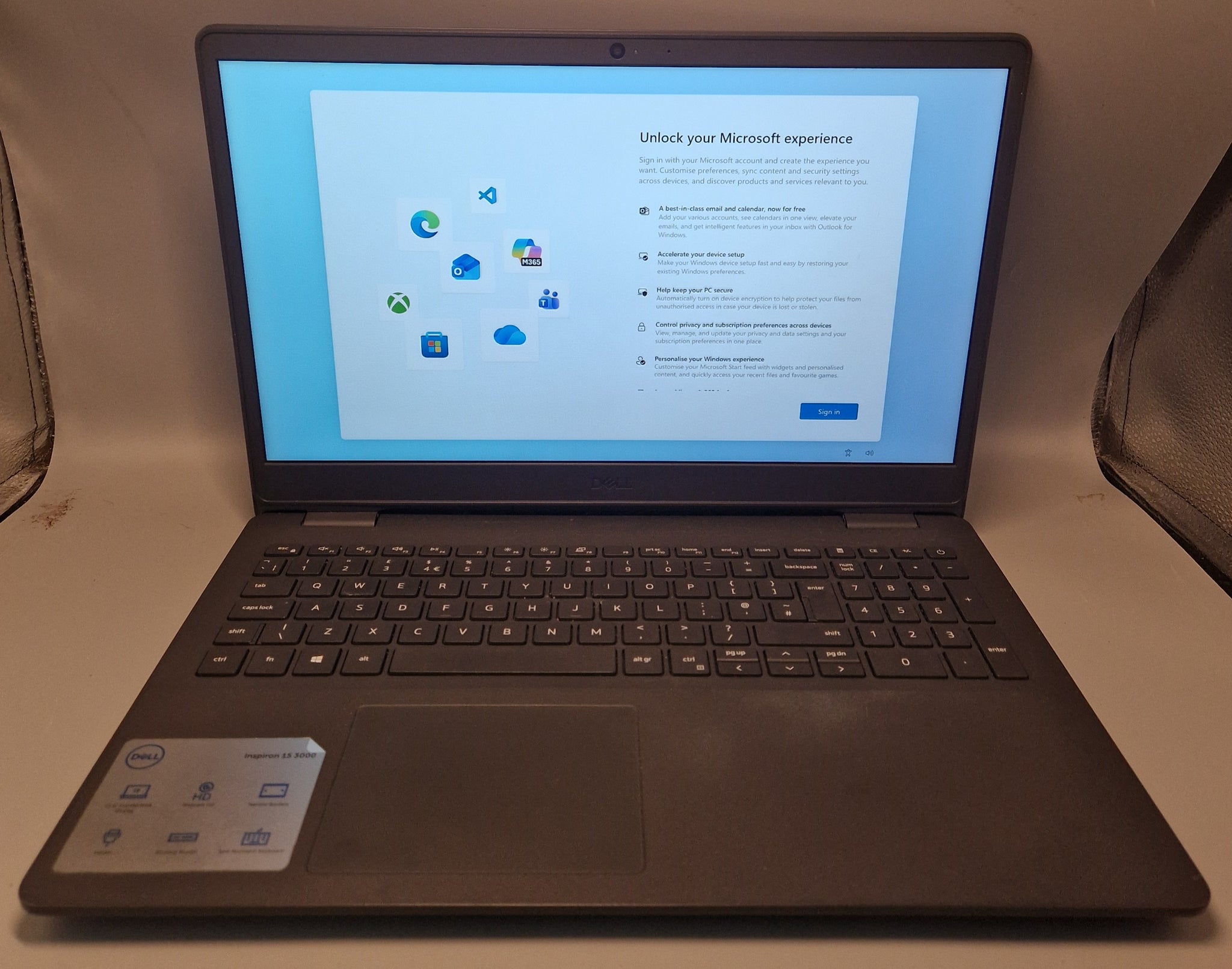 Dell 15 3505/Ryzen 5 3500U/8GB Ram/256GB SSD/15"/W11