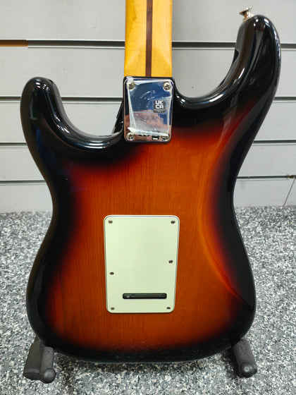 Fender Player Plus Stratocaster® HSS 3-Colour Sunburst