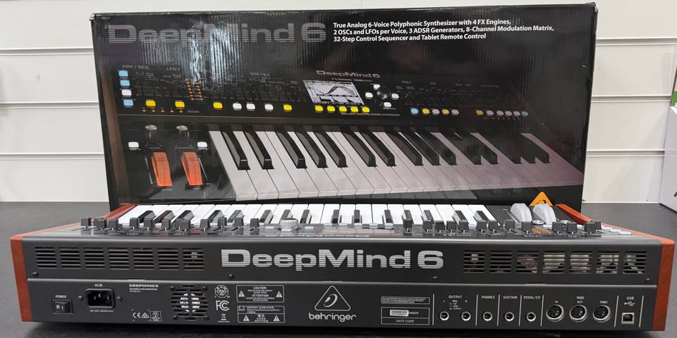 Behringer Deepmind 6 - 37 Note Compact Synthesiser, Boxed | Cash