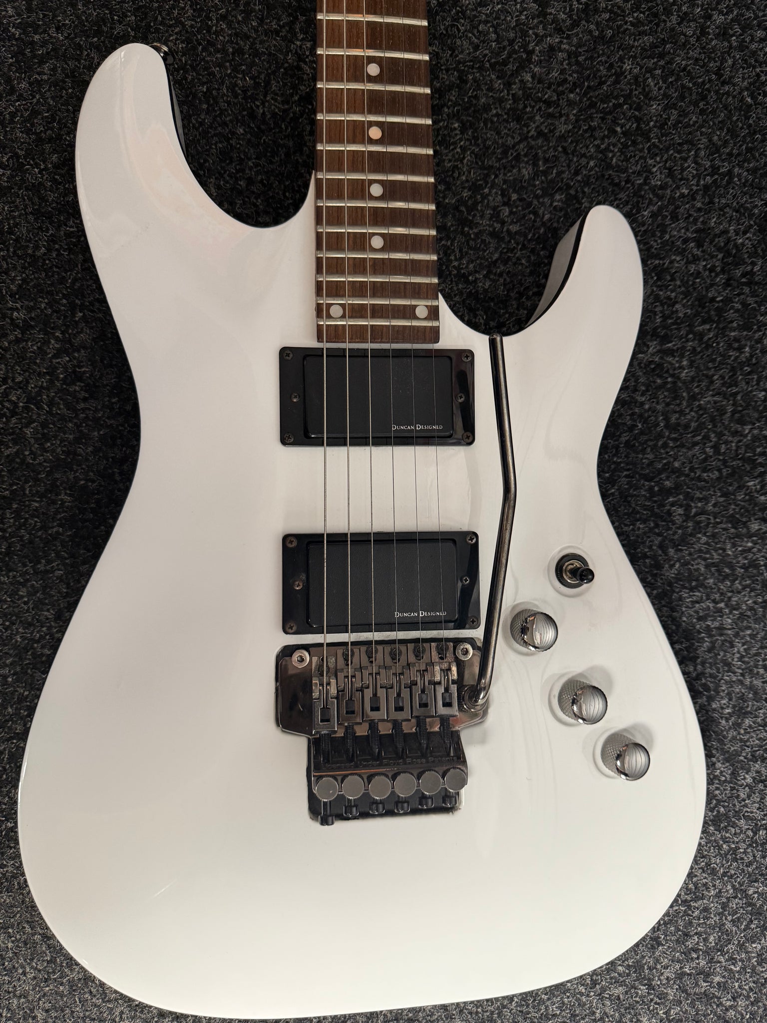 Schecter C-1 FR Gloss White