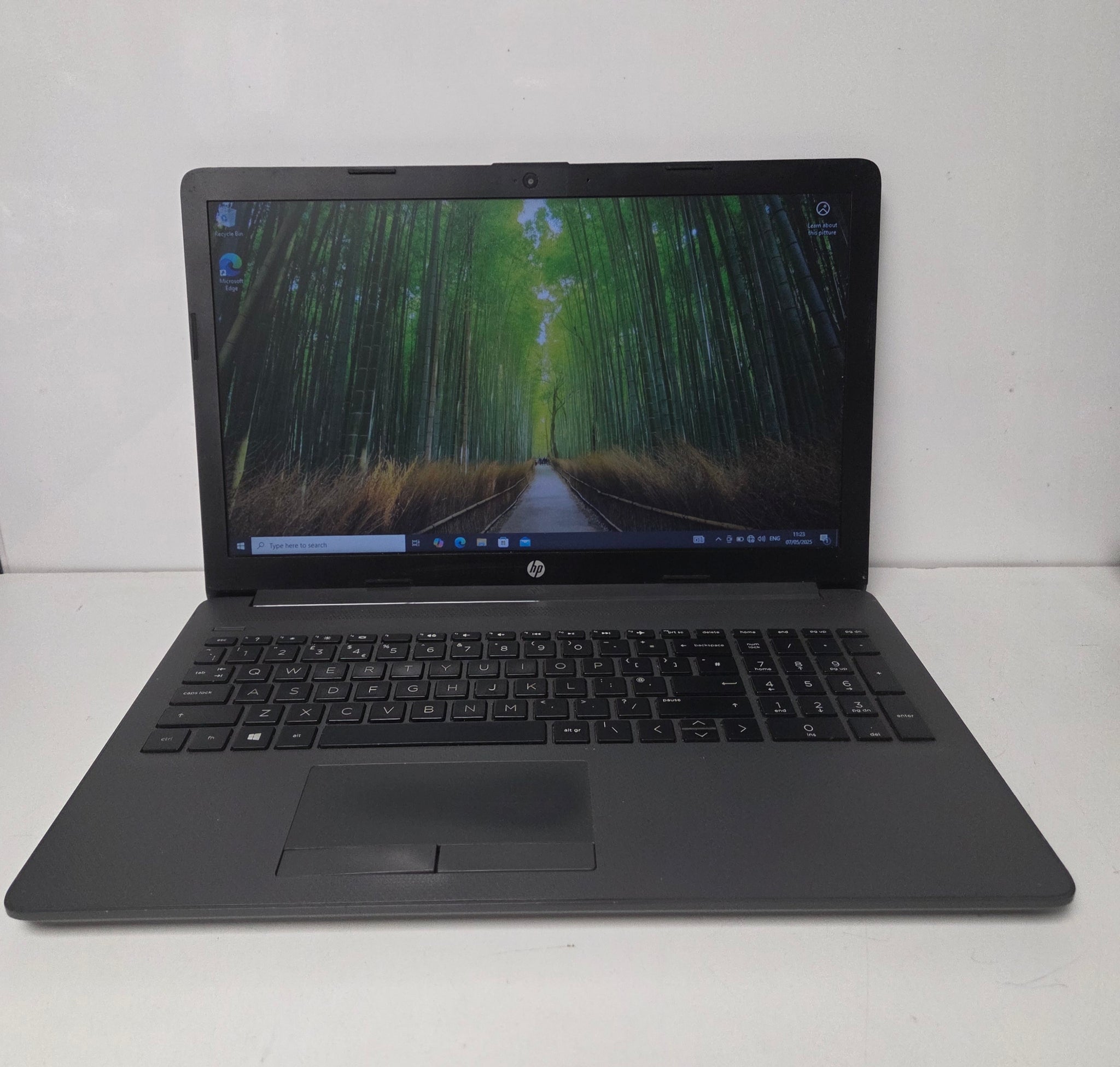 HP 255 G7 15.6" AMD Athlon Silver 3050u 4GB RAM 128GB SSD Laptop