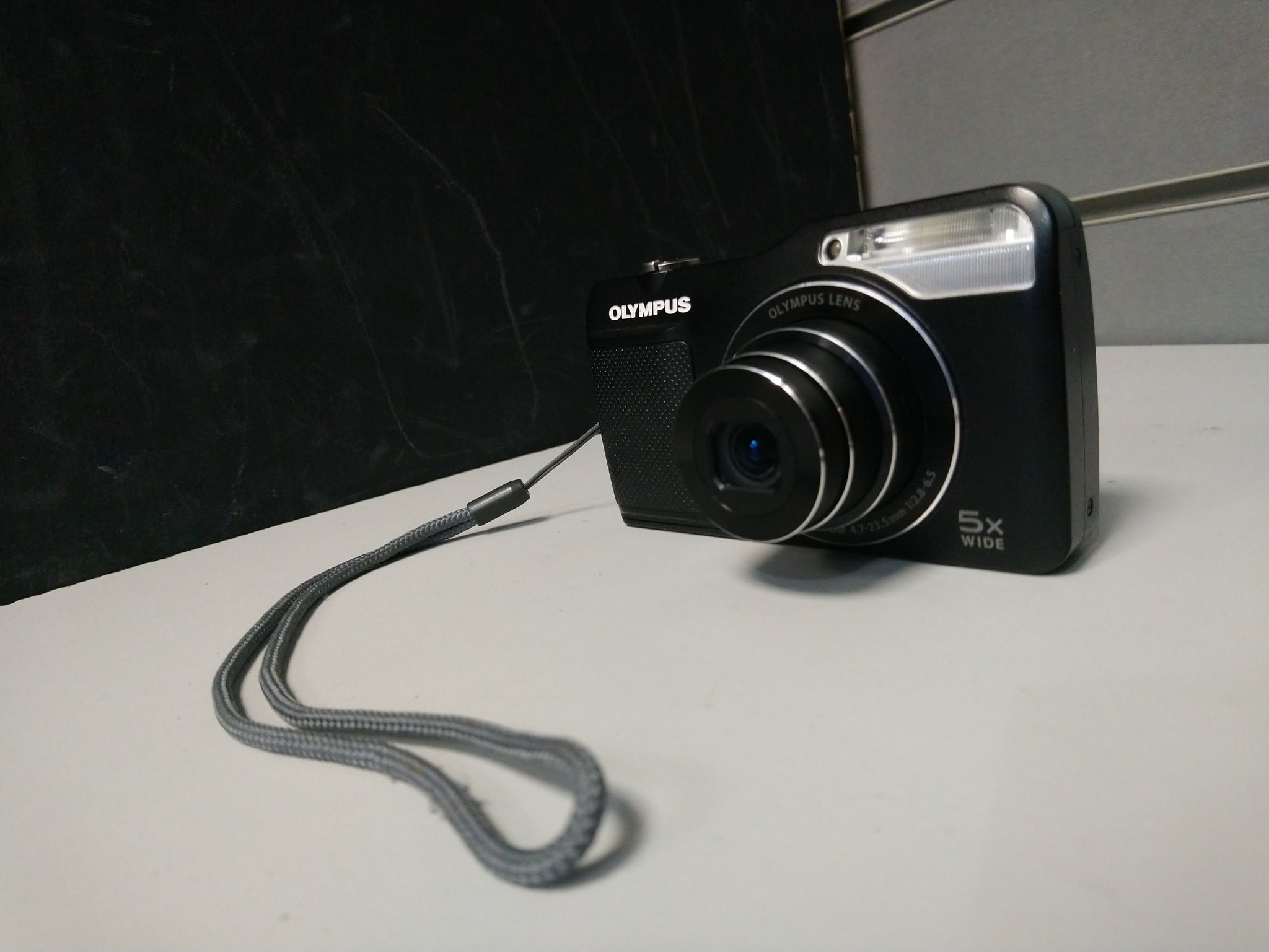 Olympus VG-170 Digital 14 Megapixel with 5x wide-angel Optical Zoom 3.0-Inch Display