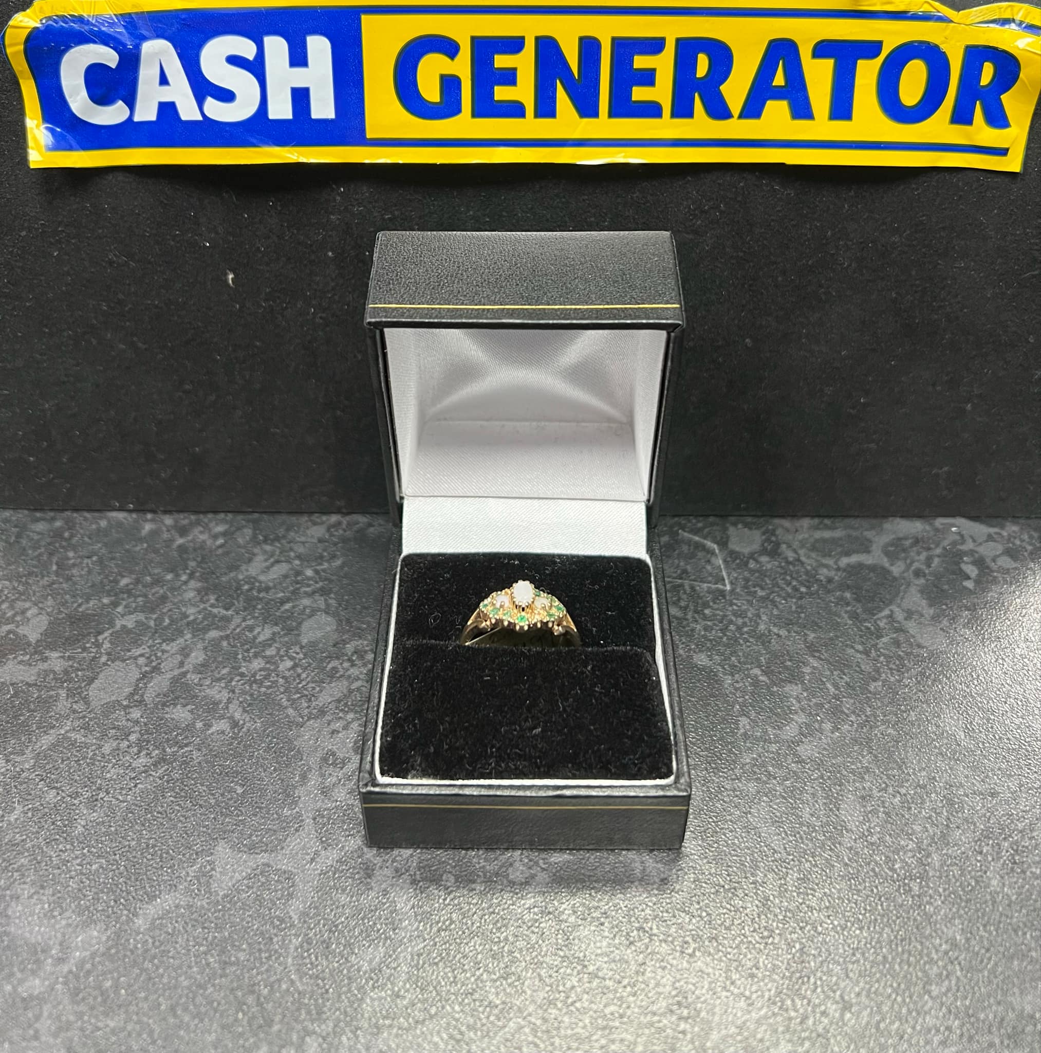 9ct Ladies' Gold Ring (Size N), 2.8g
